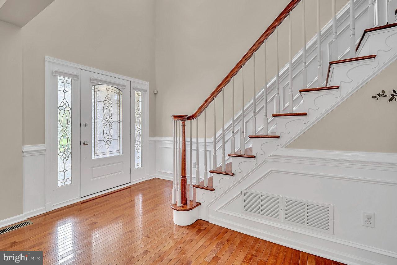 10 NORBRIDGE DRIVE