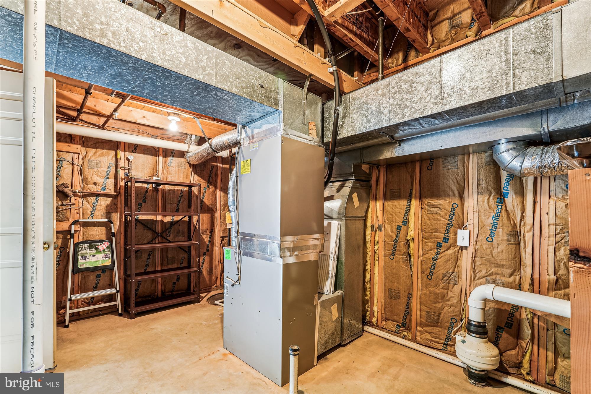 LONGMEAD - Residential