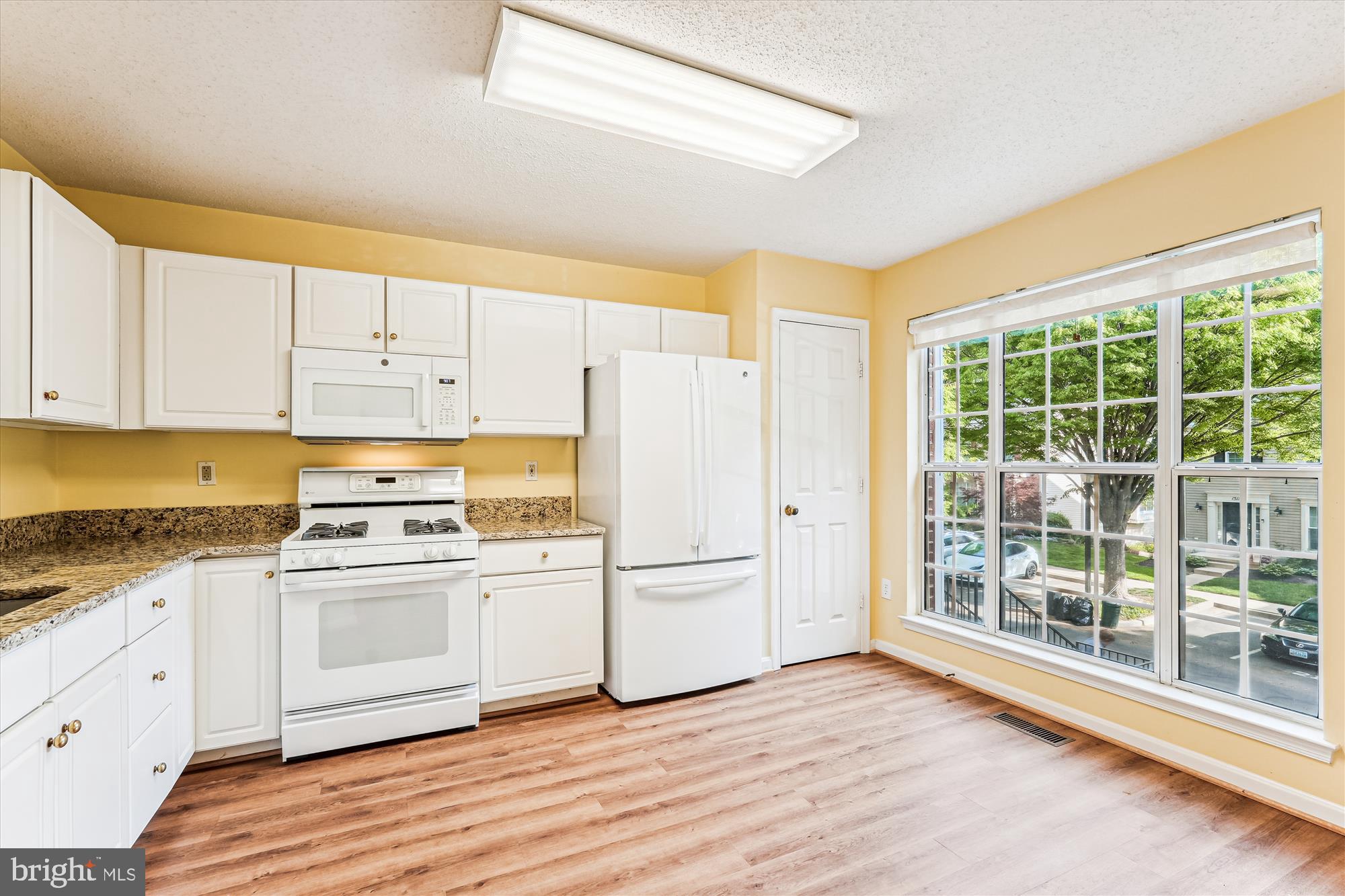 LONGMEAD - Residential