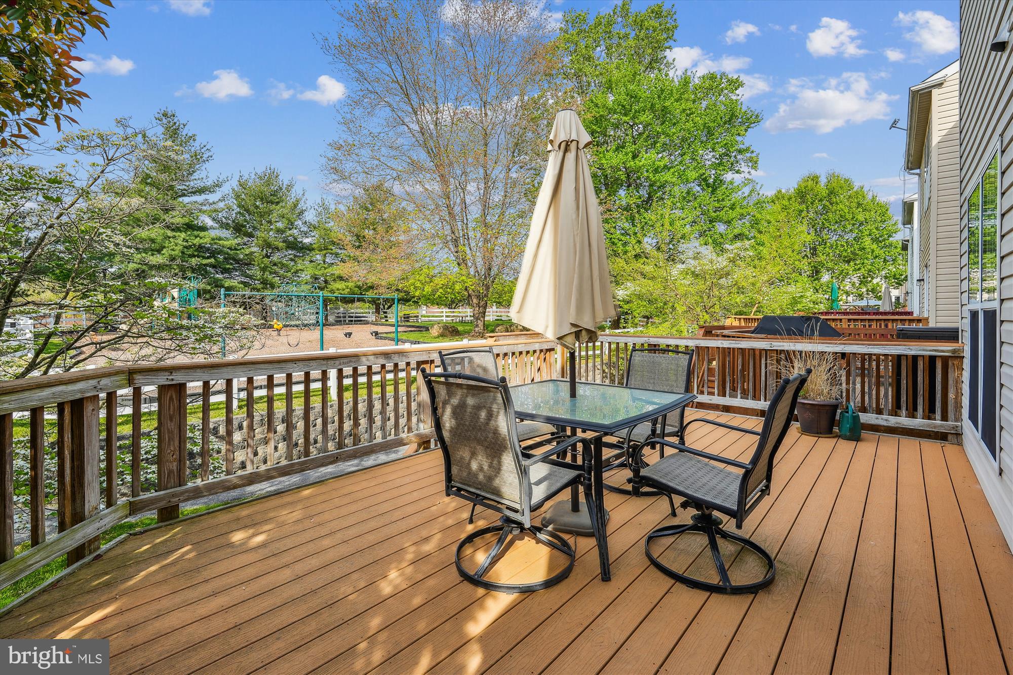 LONGMEAD - Residential