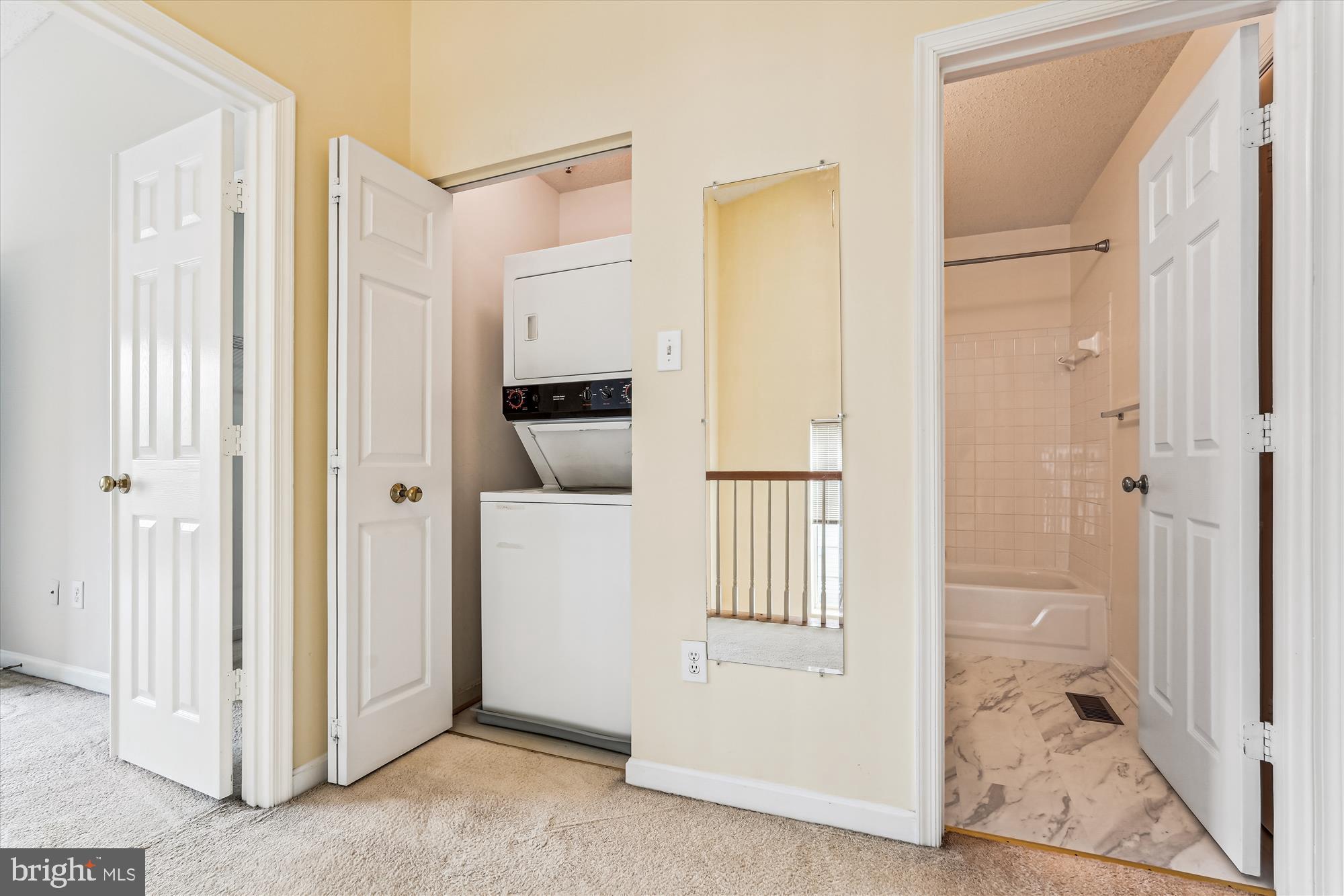 LONGMEAD - Residential