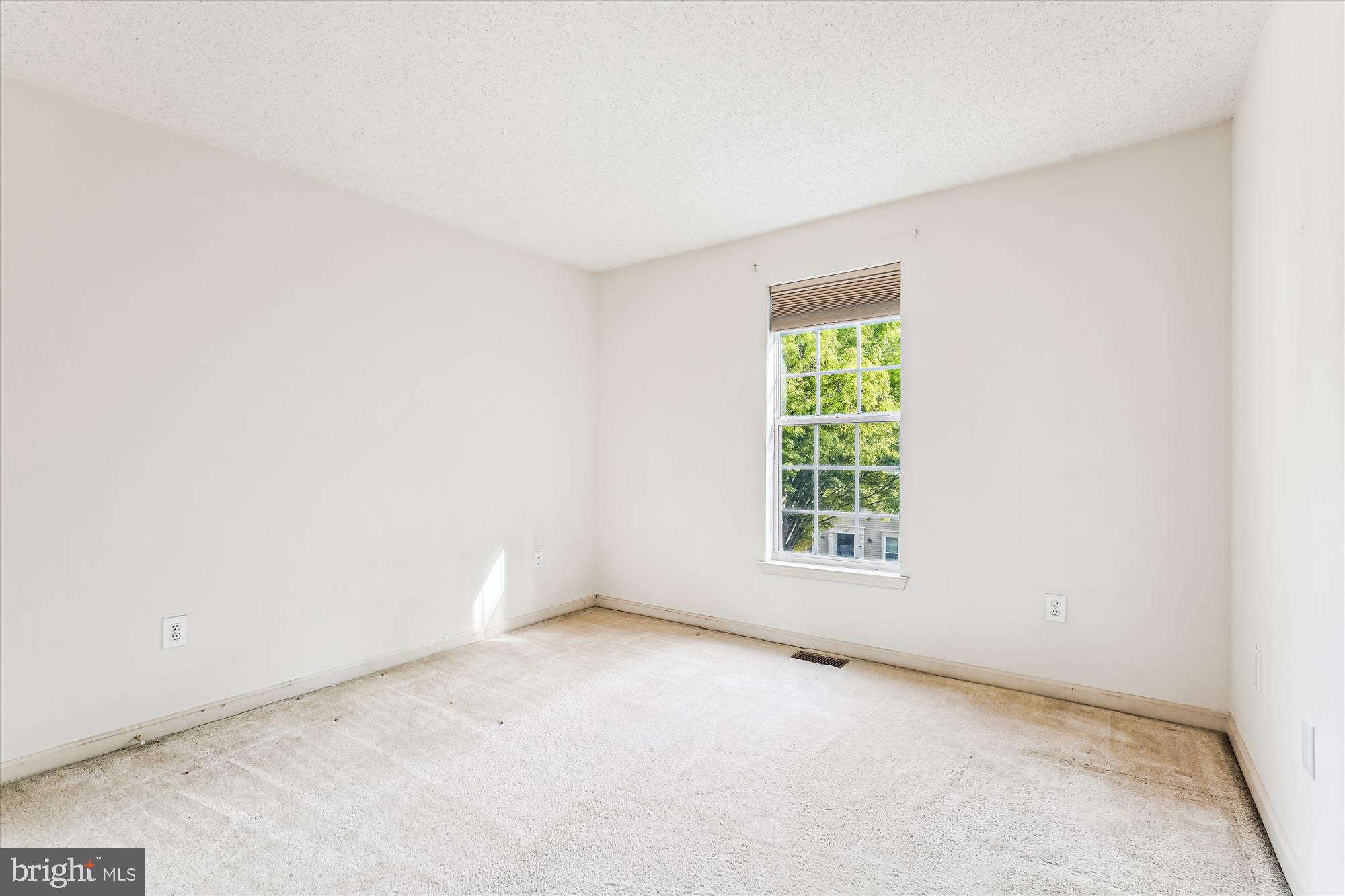 LONGMEAD - Residential