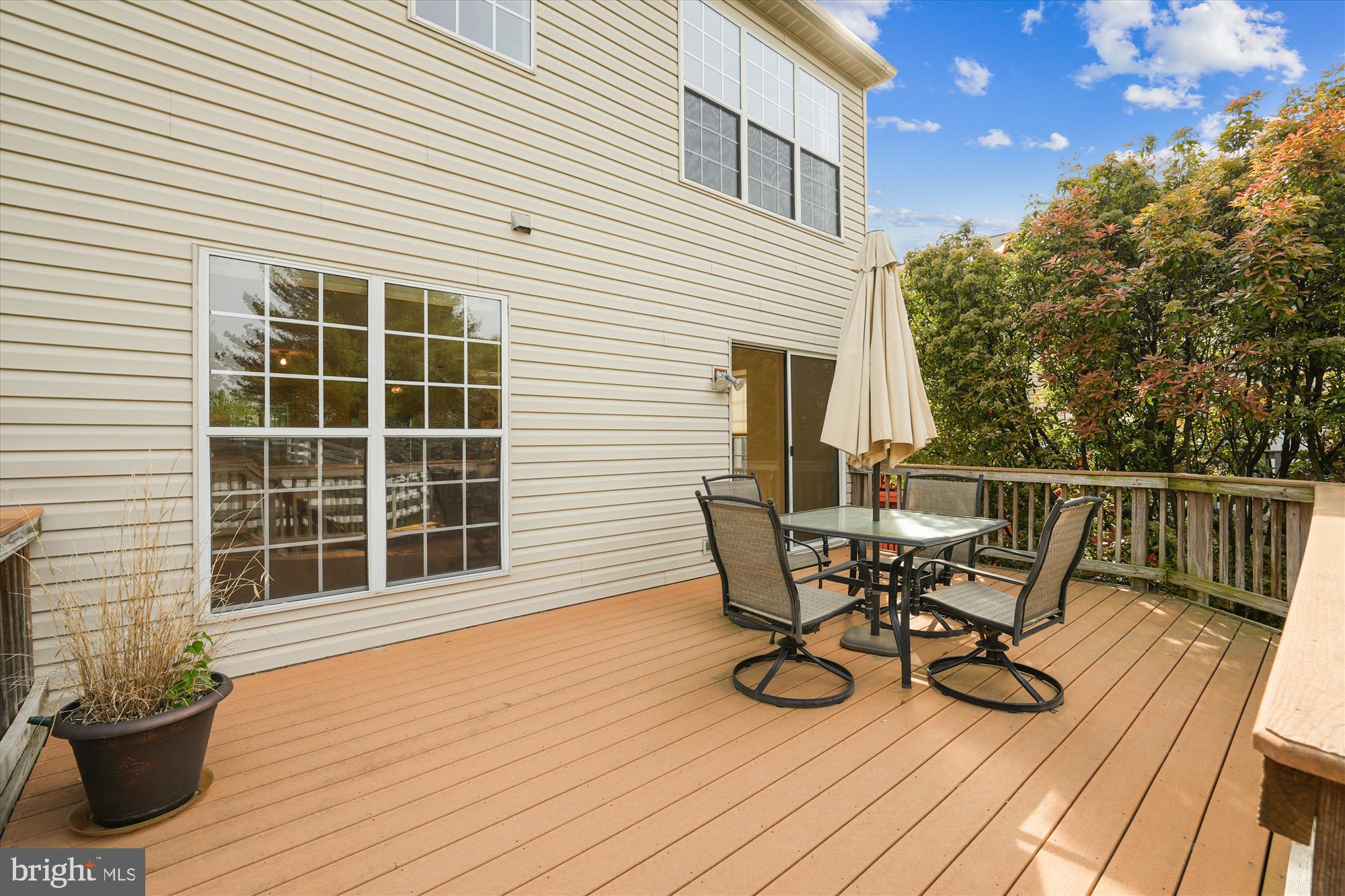 LONGMEAD - Residential