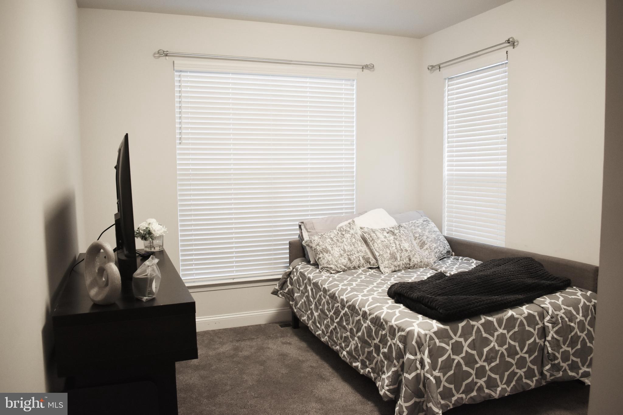 GLENEAGLES AT ST CHARLES - Residential