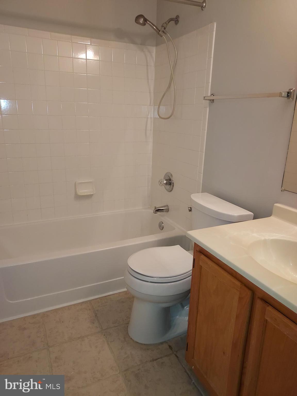 GLENSFORD - Residential Lease