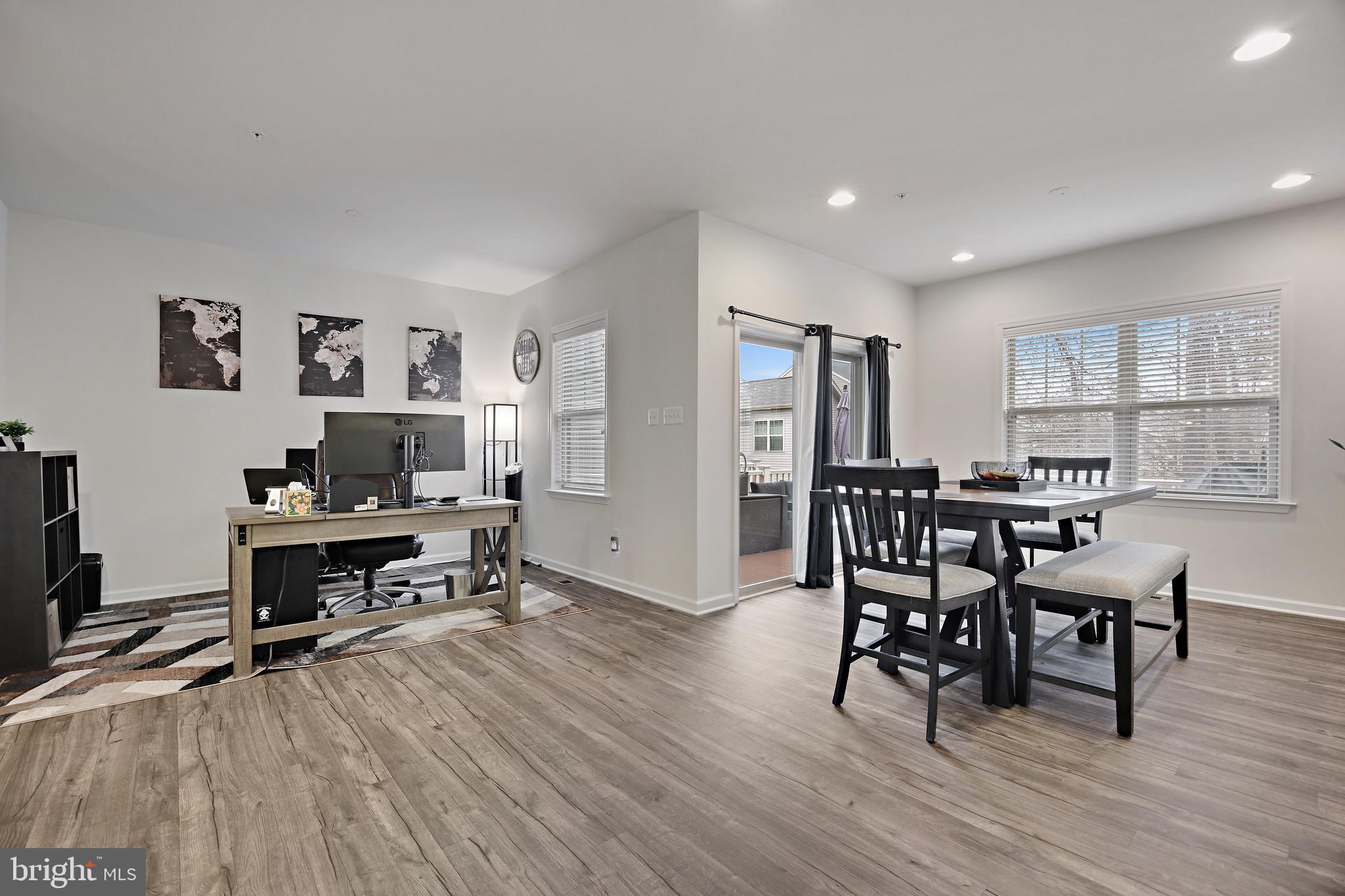 HOLLY RIDGE - Residential