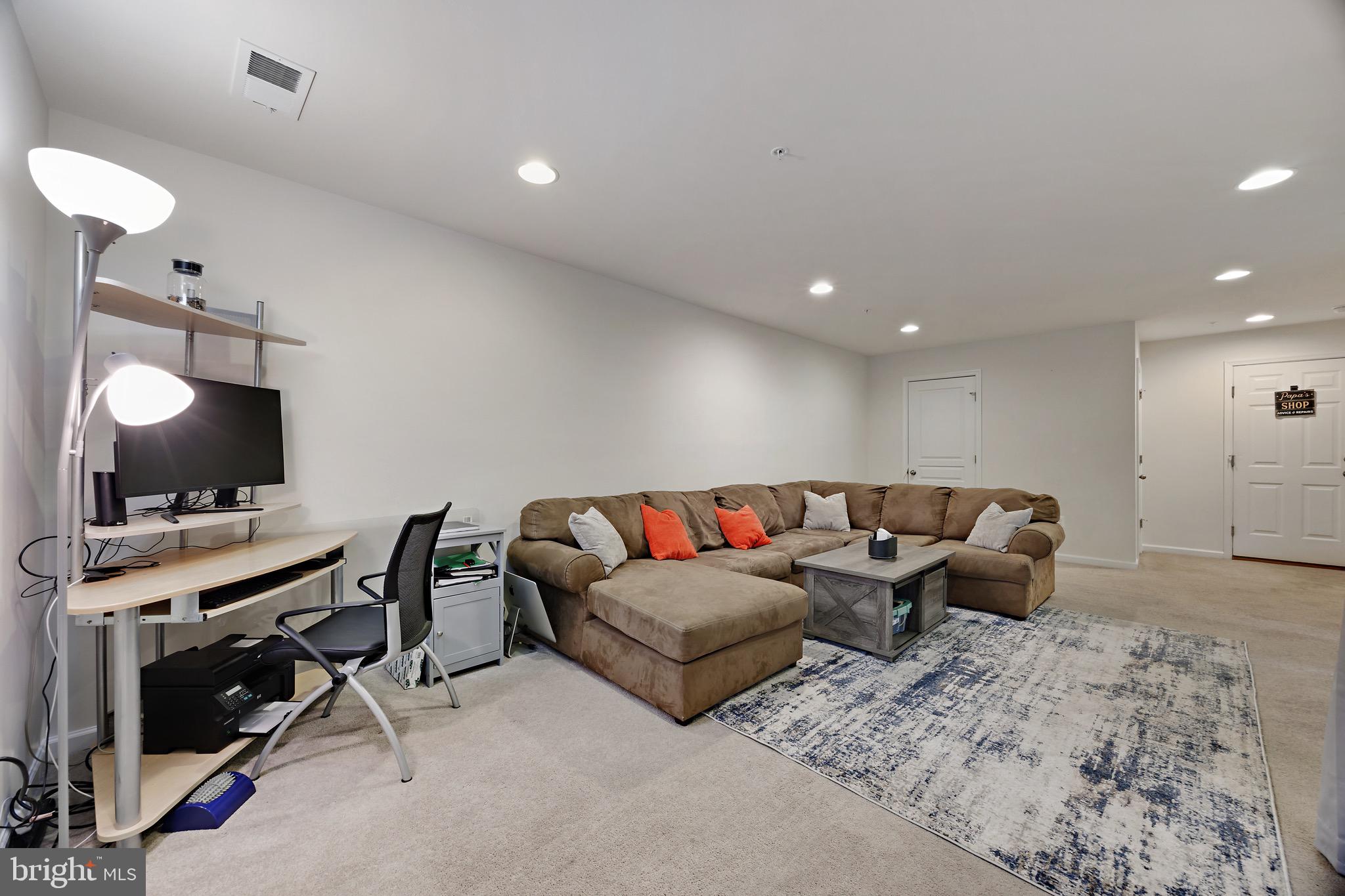 HOLLY RIDGE - Residential