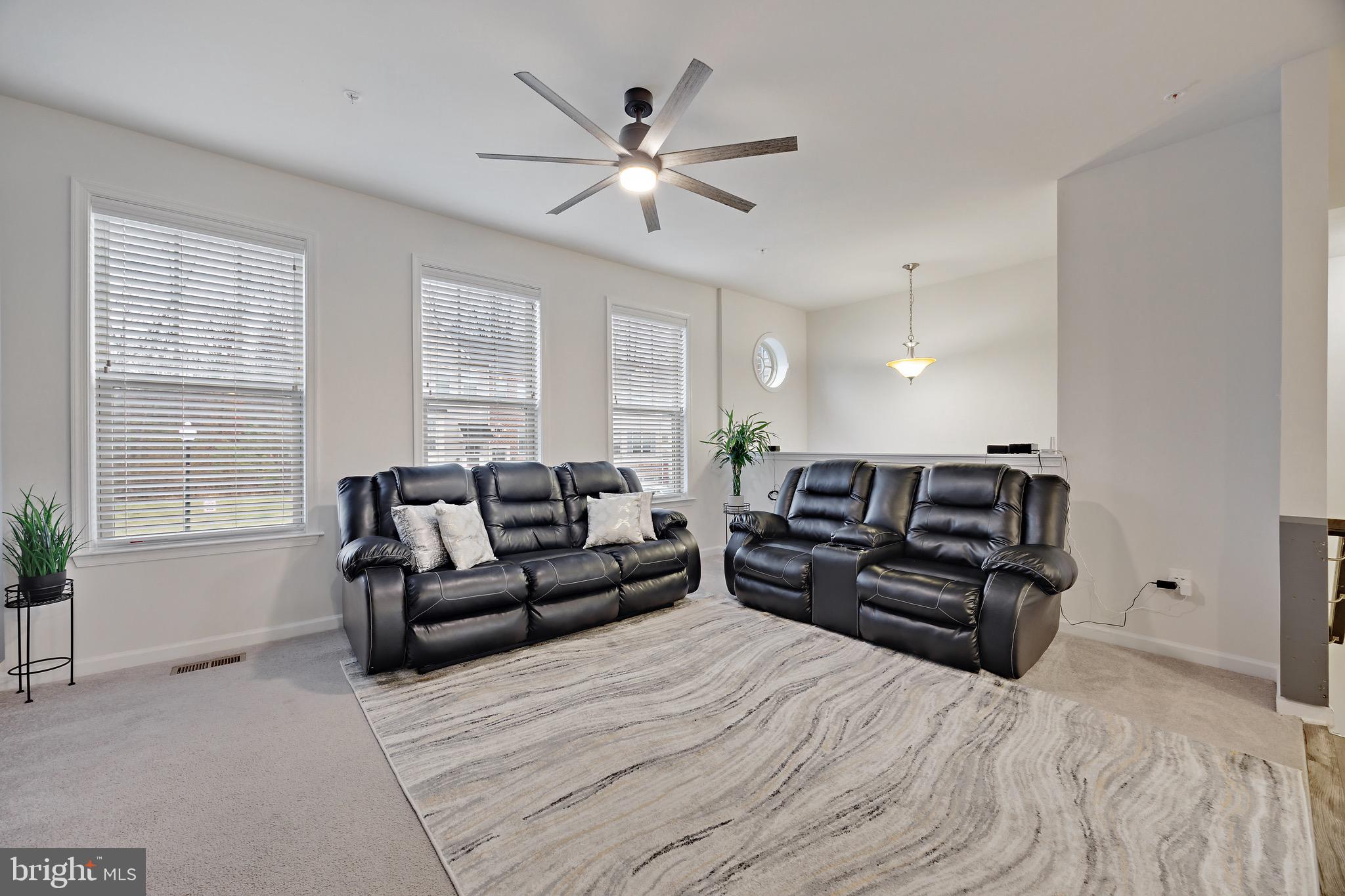 HOLLY RIDGE - Residential