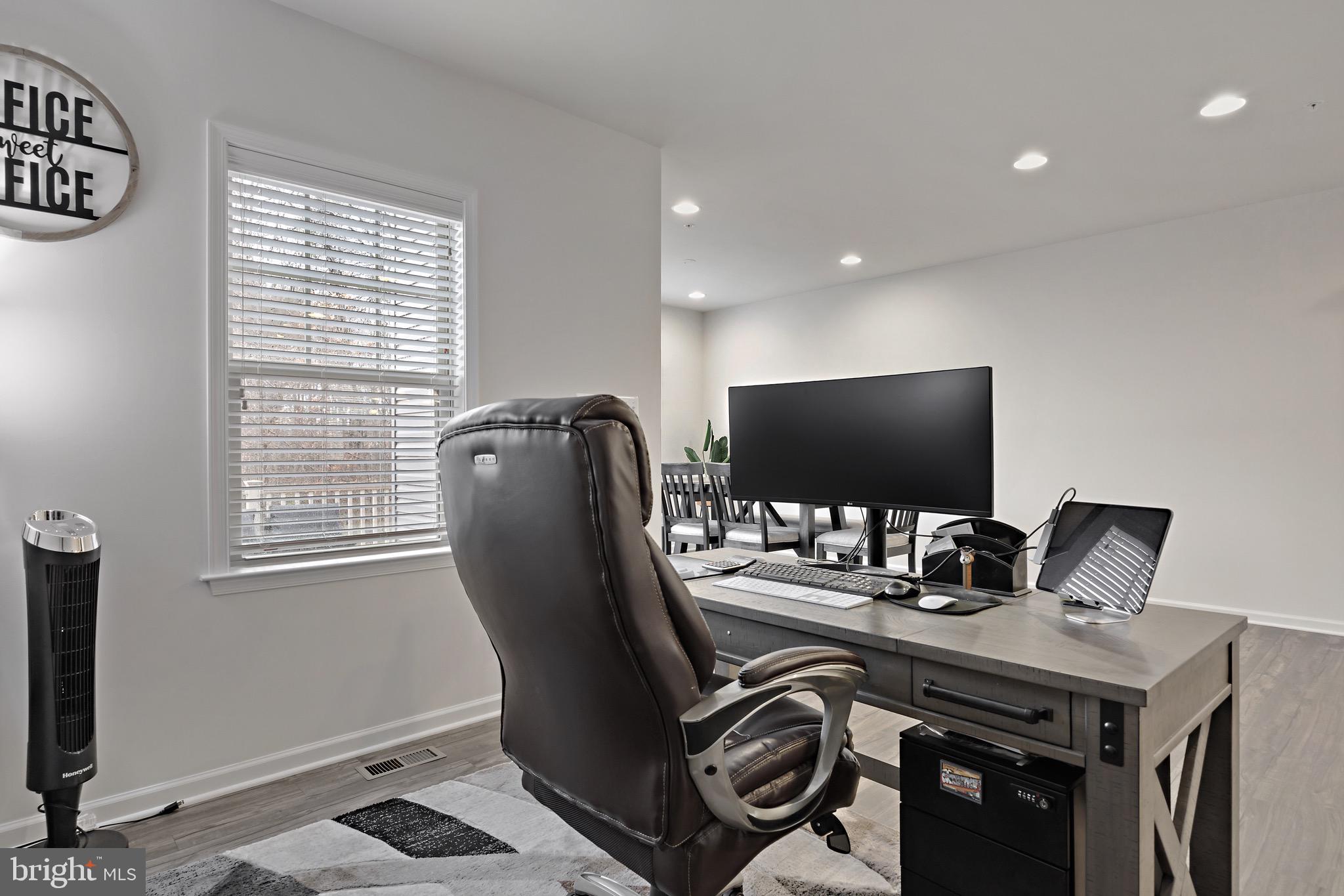 HOLLY RIDGE - Residential