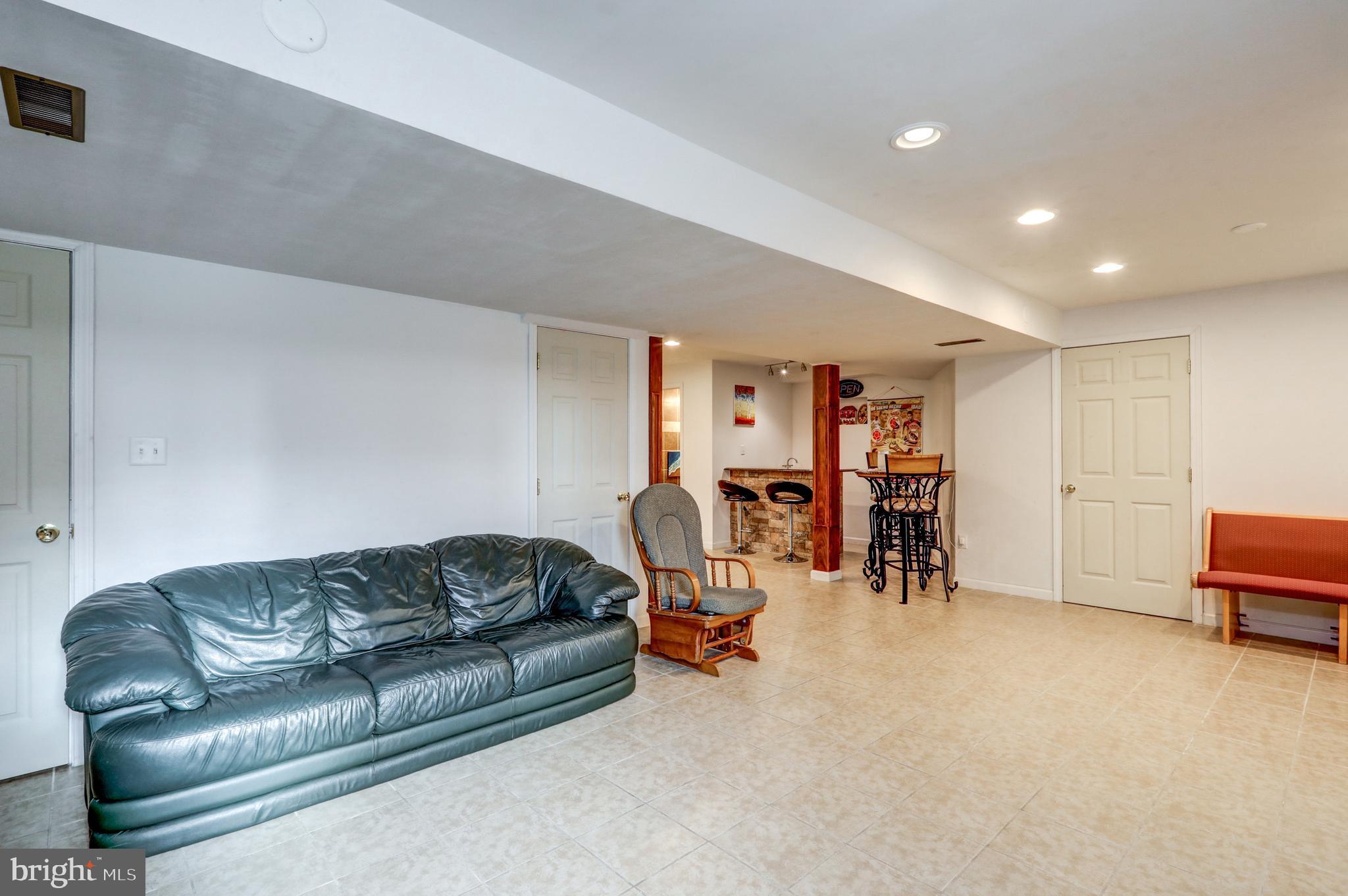 CHELTENHAM - Residential