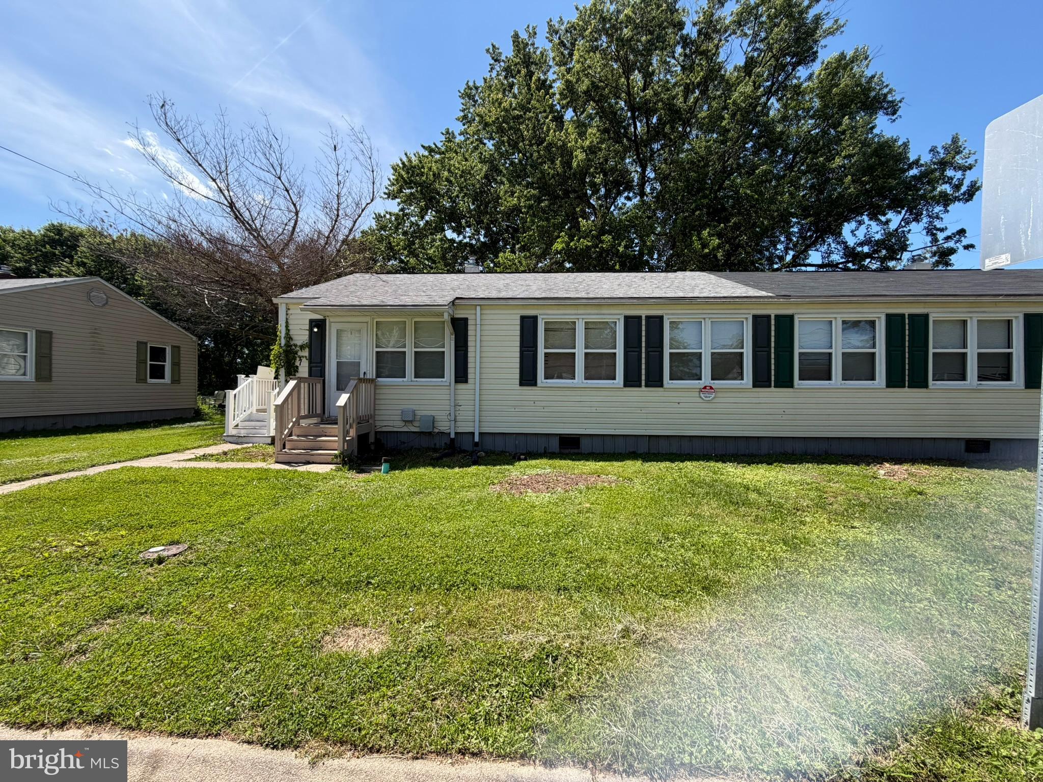 7 ABERDEEN AVENUE