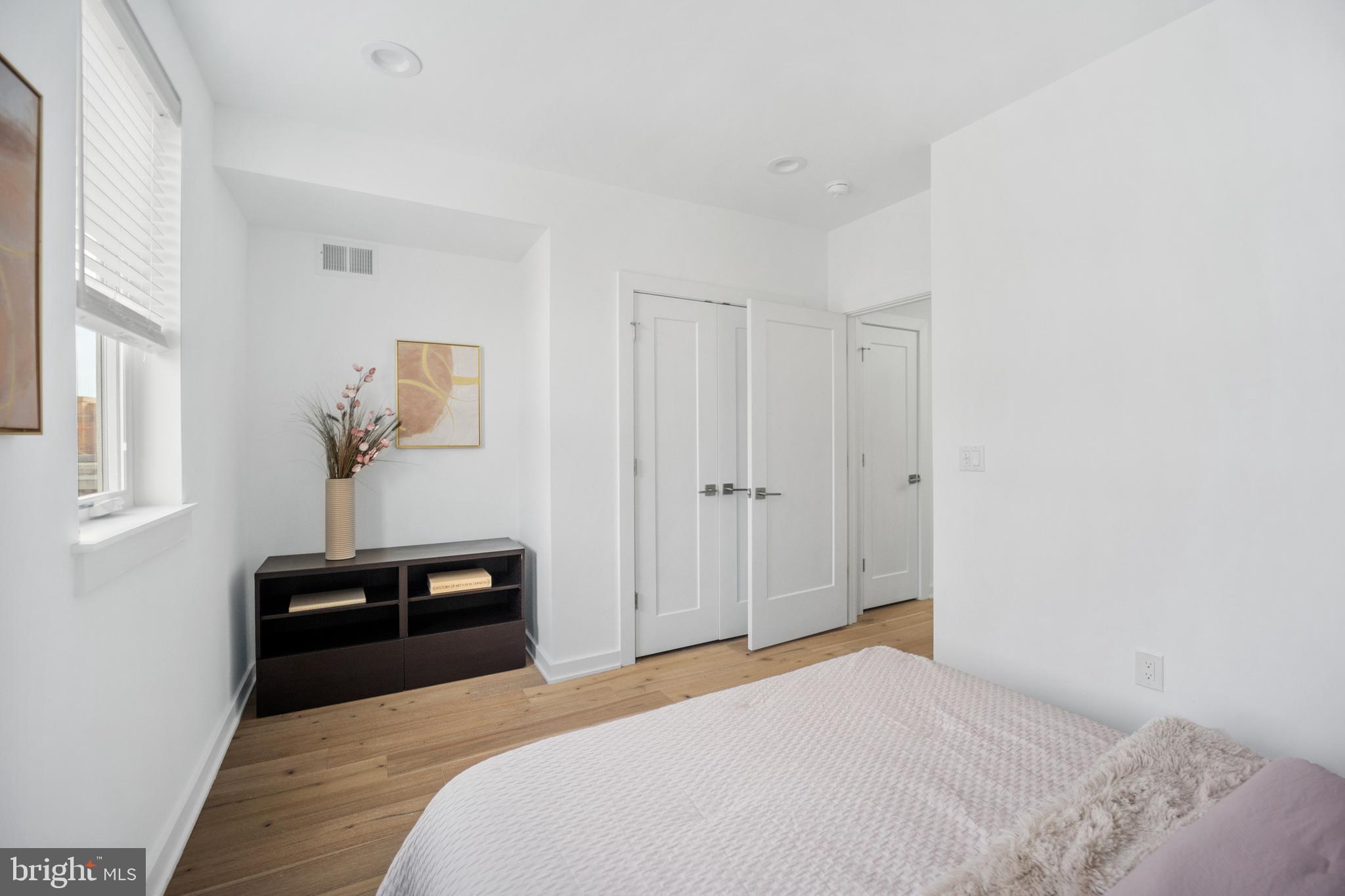 NORRIS SQUARE - Residential