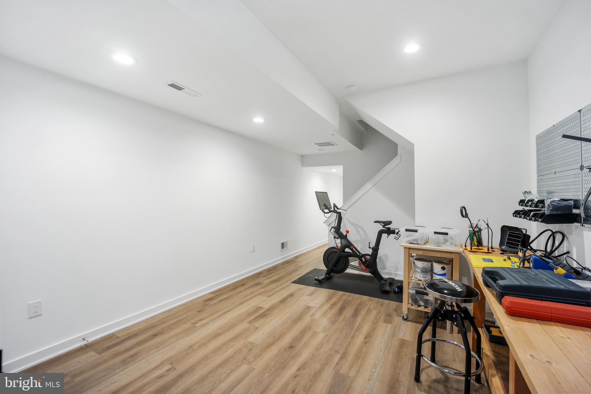 NORRIS SQUARE - Residential