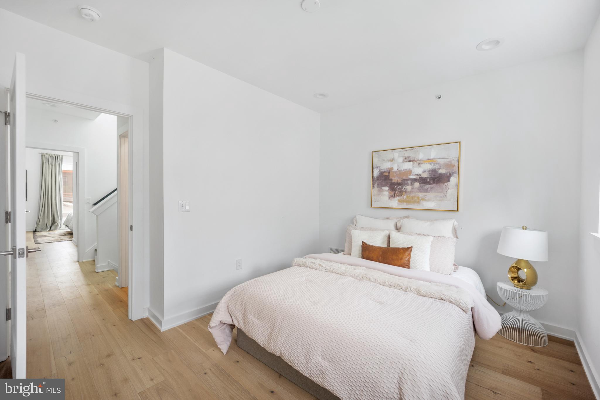 NORRIS SQUARE - Residential