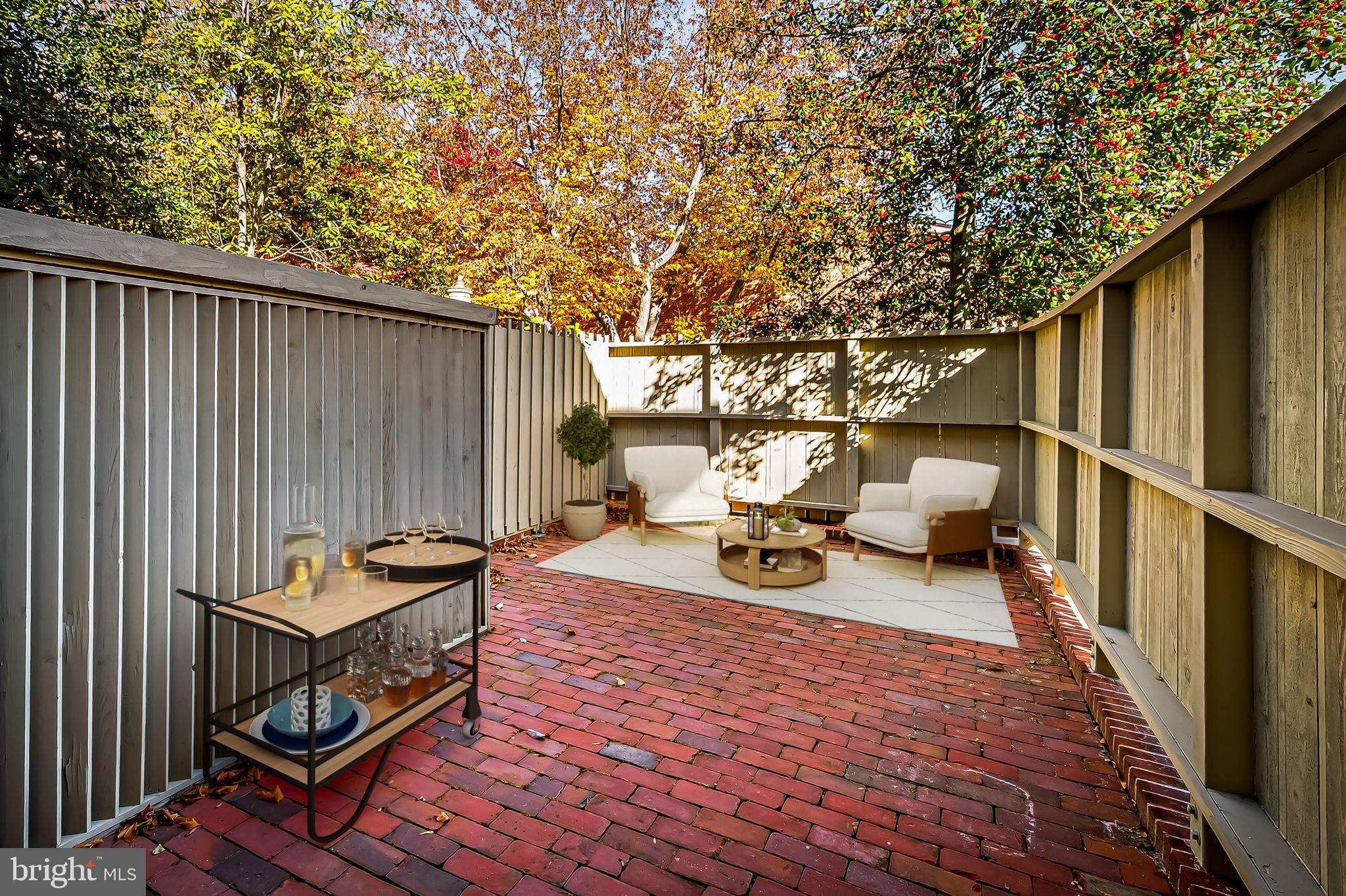 20 PALMER GREEN COURT