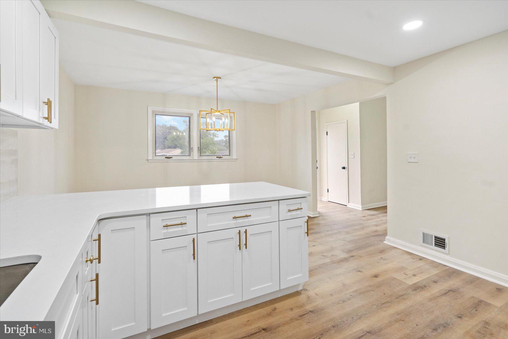 WOODMOOR ESTATES - Residential