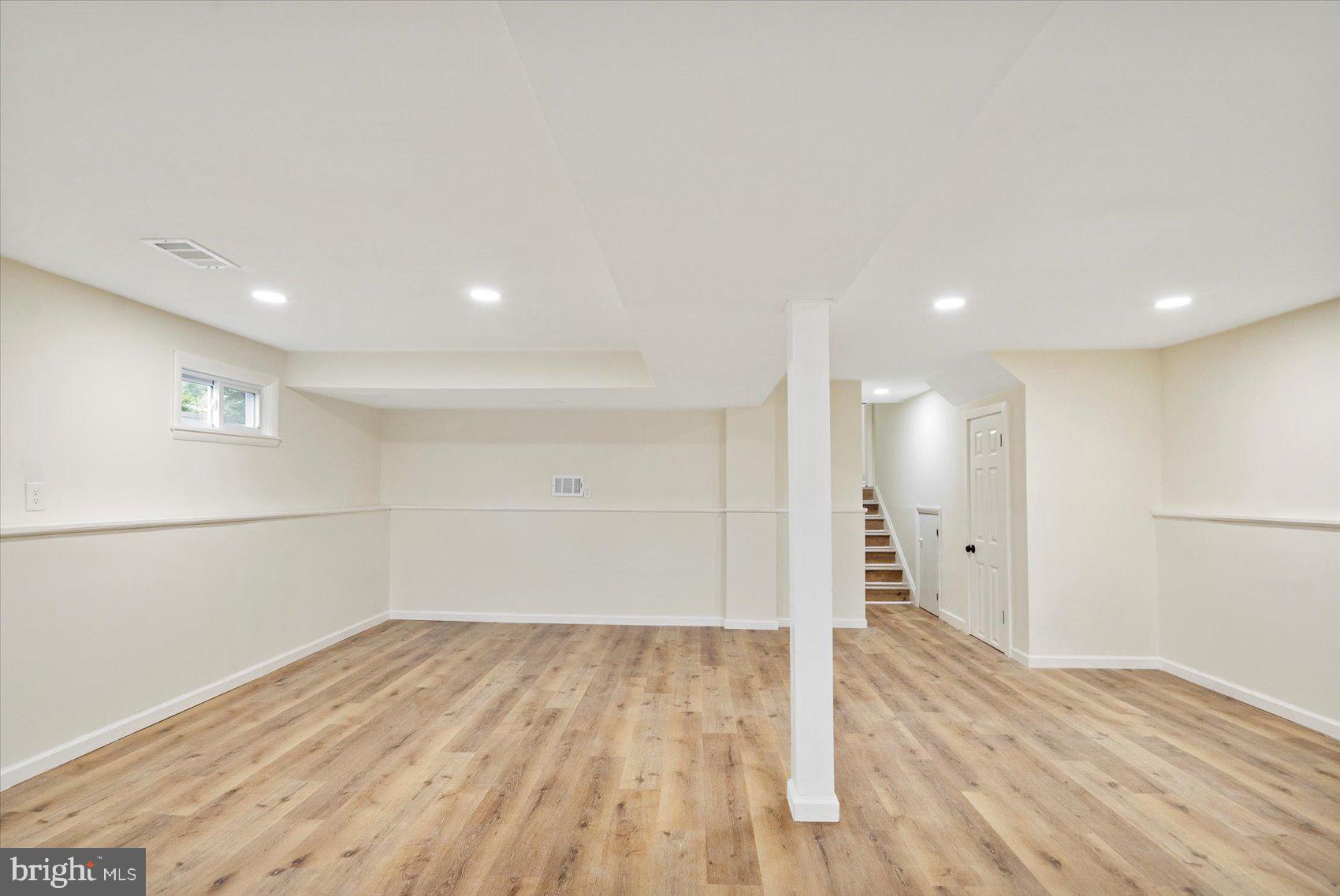 WOODMOOR ESTATES - Residential