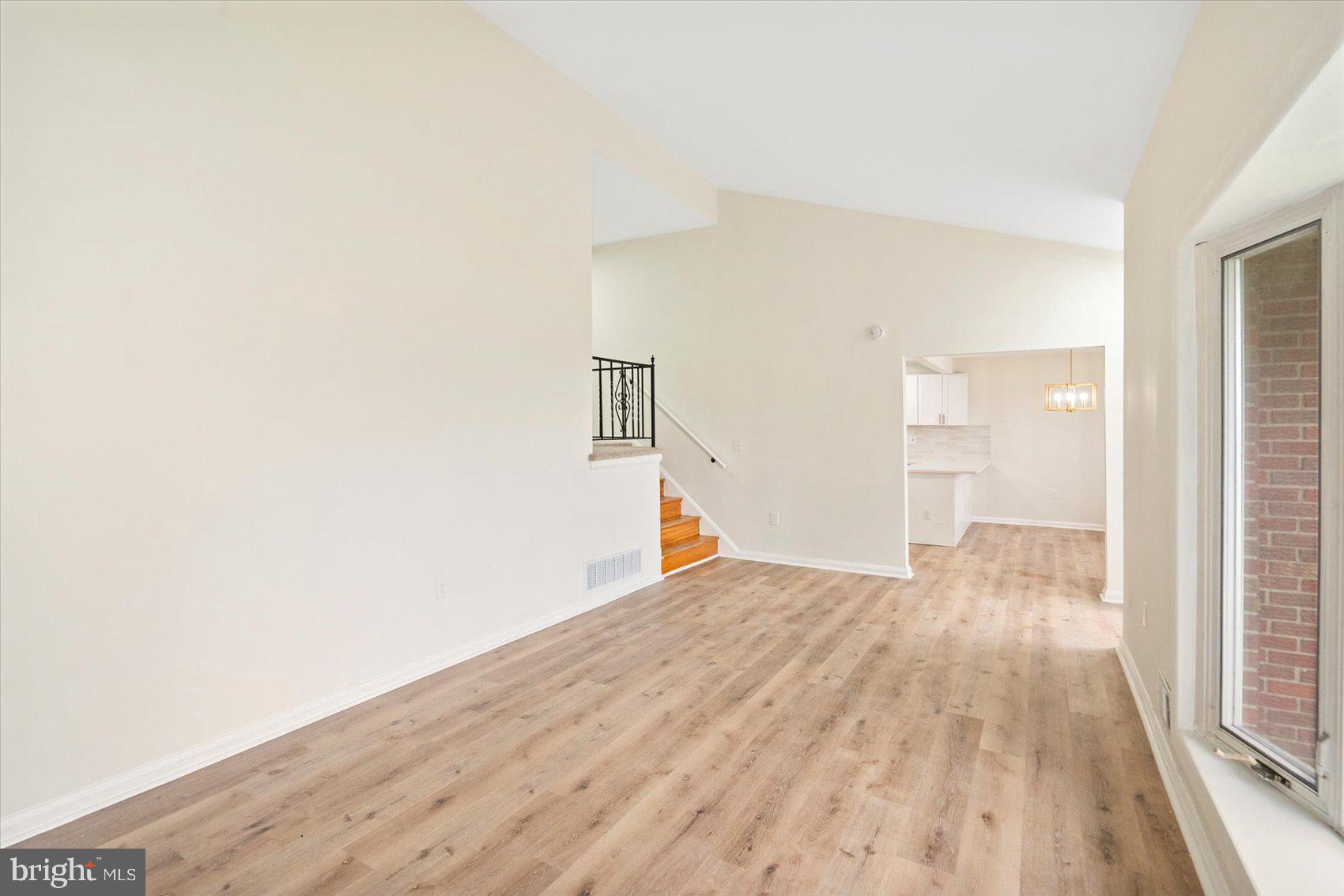 WOODMOOR ESTATES - Residential