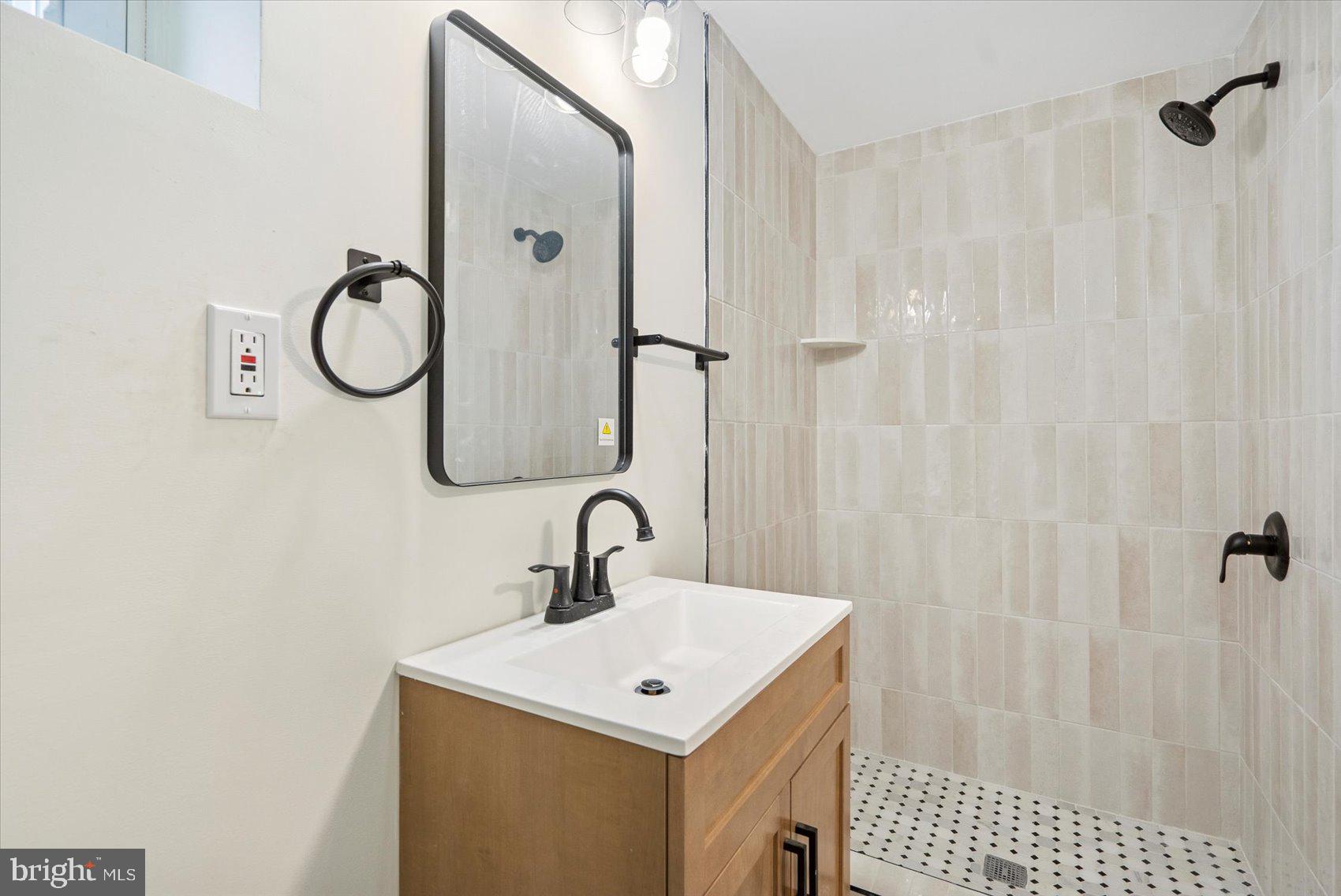 WOODMOOR ESTATES - Residential