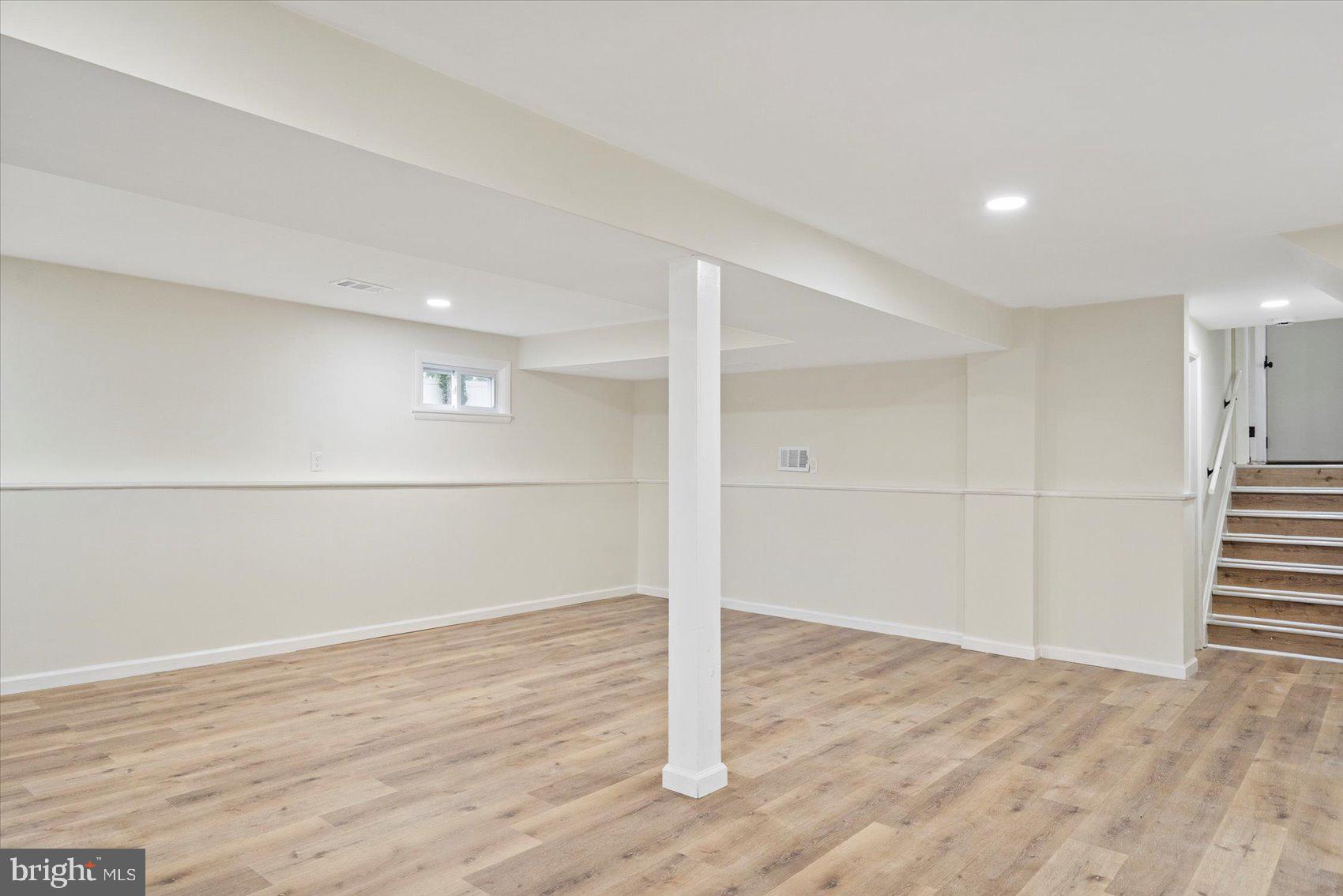 WOODMOOR ESTATES - Residential