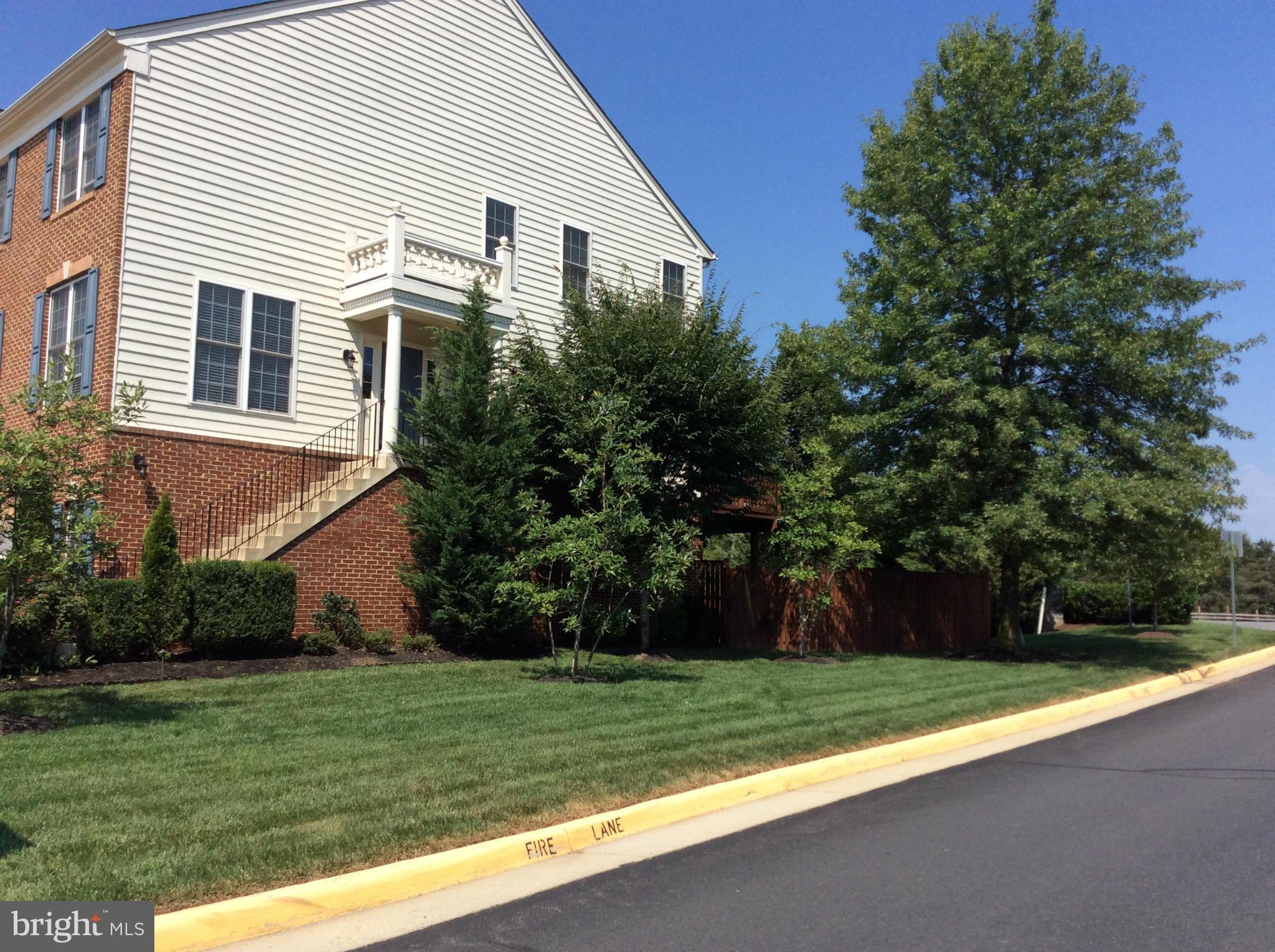 LOUDOUN VALLEY ESTATES - Residential Lease