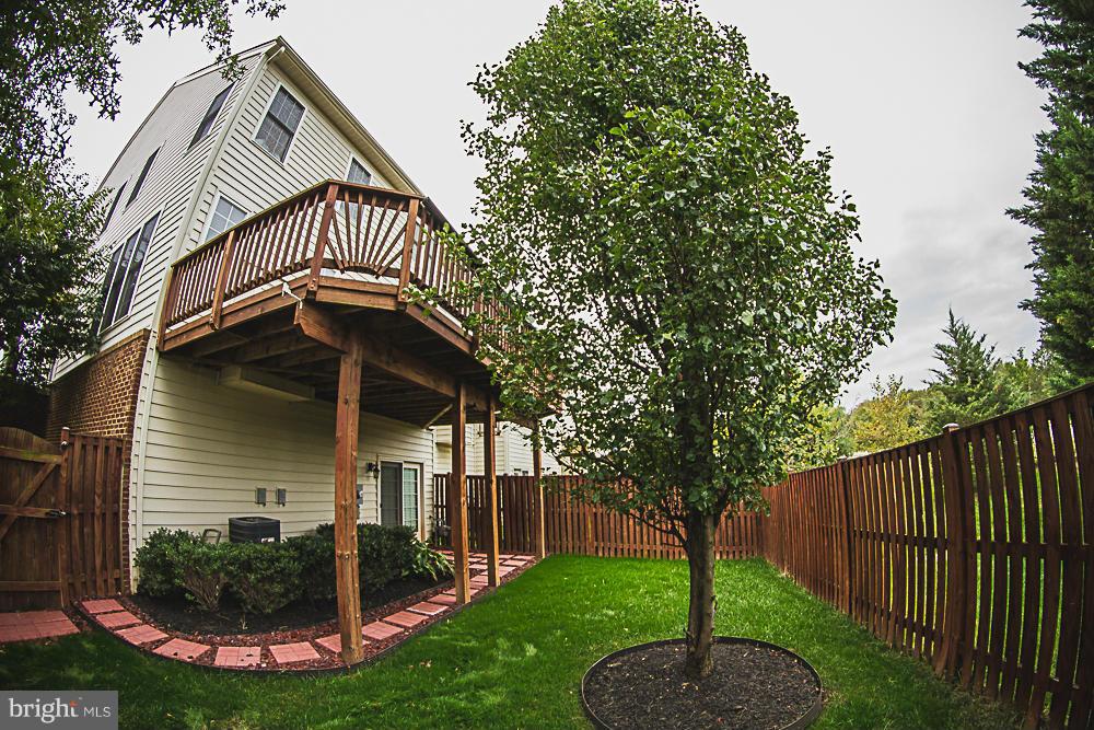 LOUDOUN VALLEY ESTATES - Residential Lease