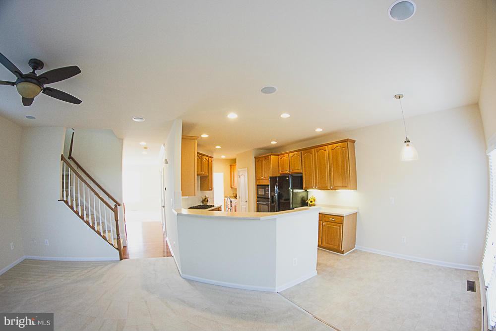 LOUDOUN VALLEY ESTATES - Residential Lease