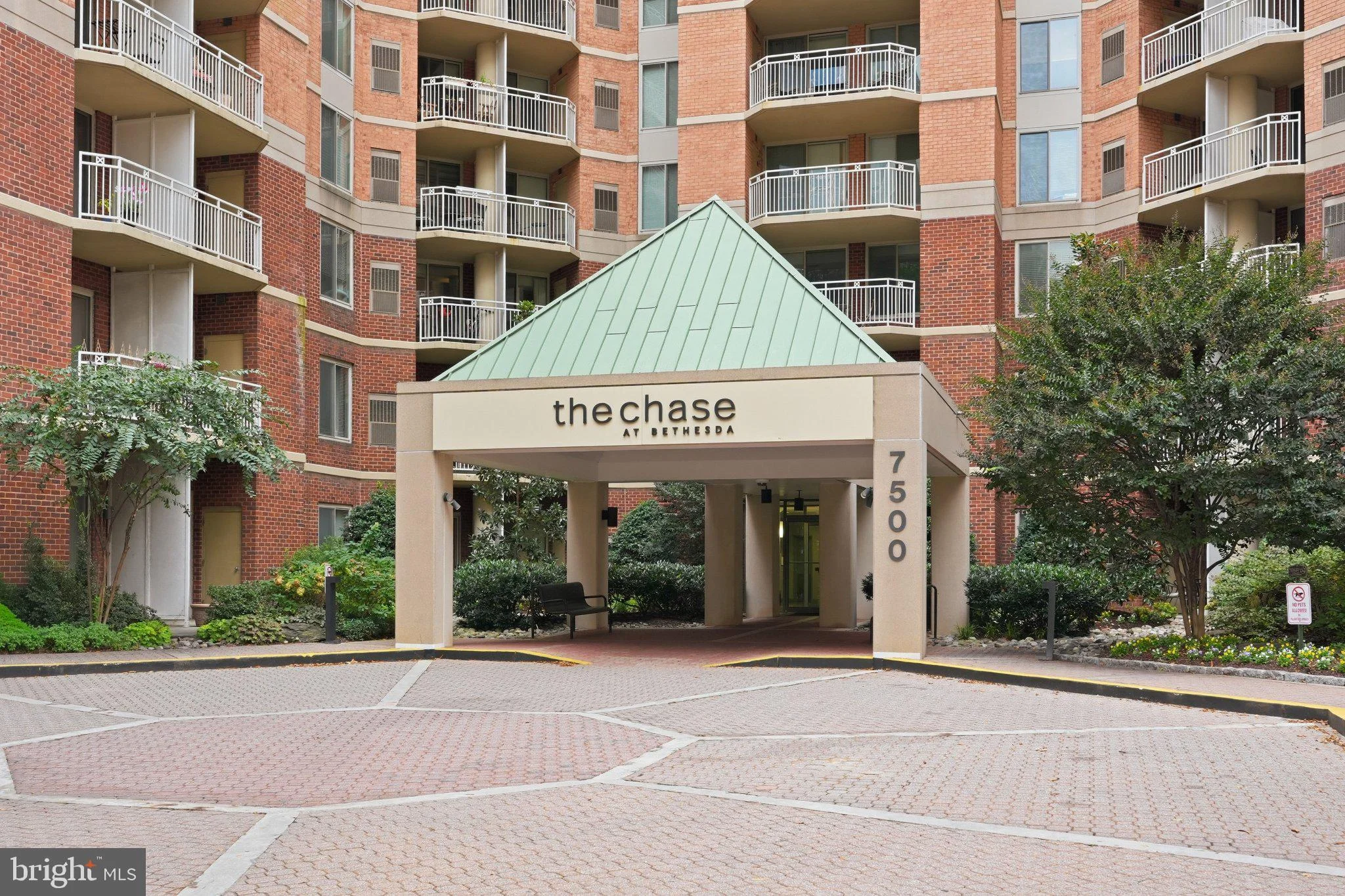 7500 Woodmont Avenue Unit S619, Bethesda, MD 20814