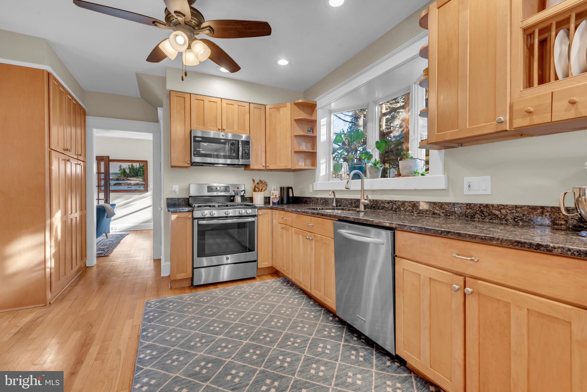 HOMEWOOD - Residential