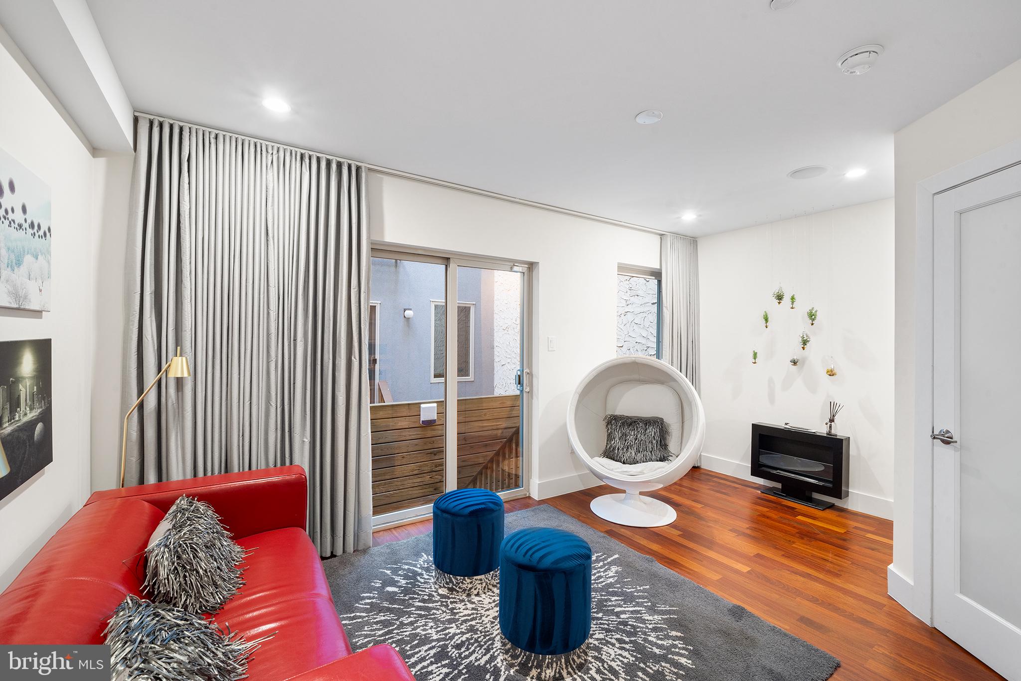 HAWTHORNE - Residential