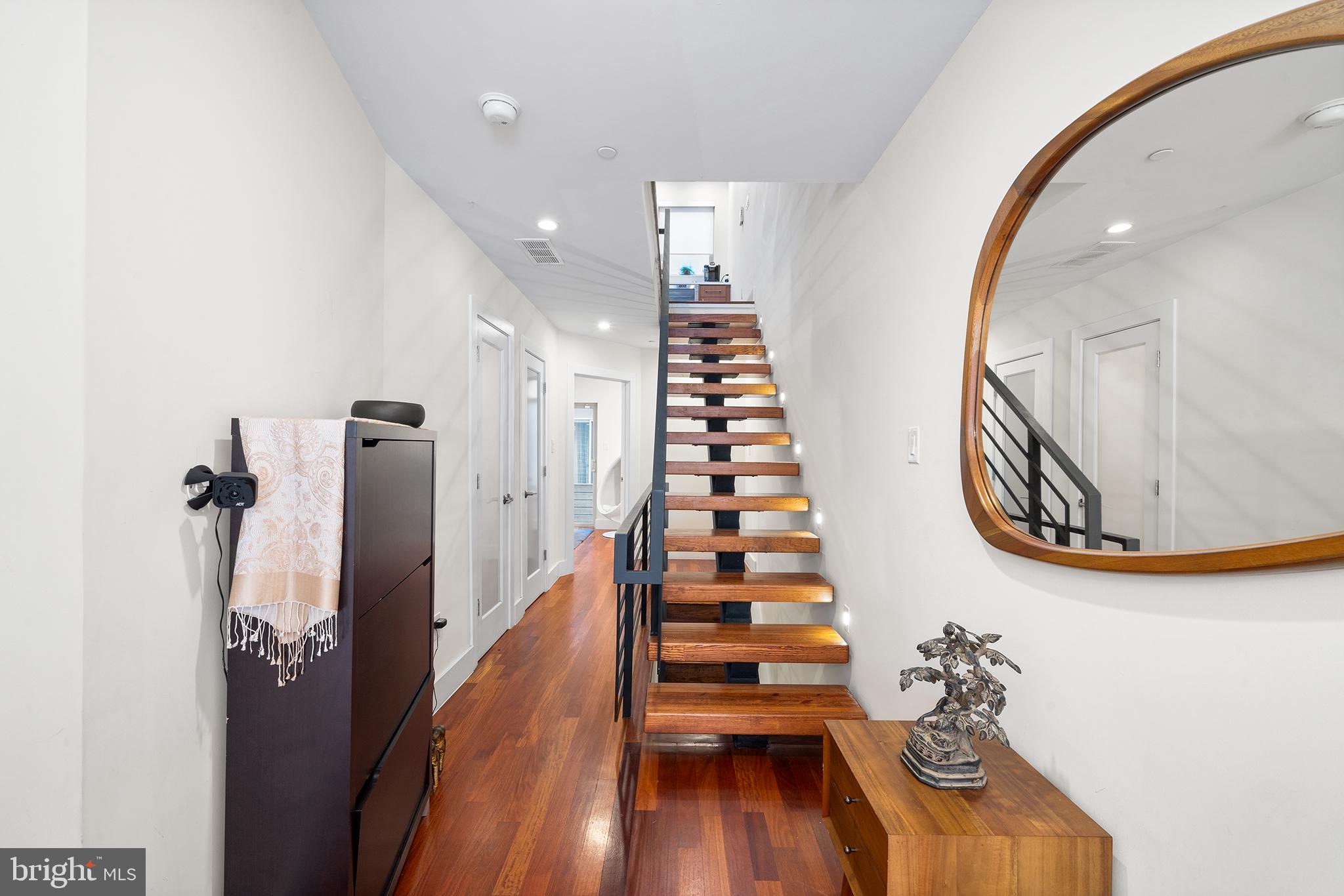 HAWTHORNE - Residential