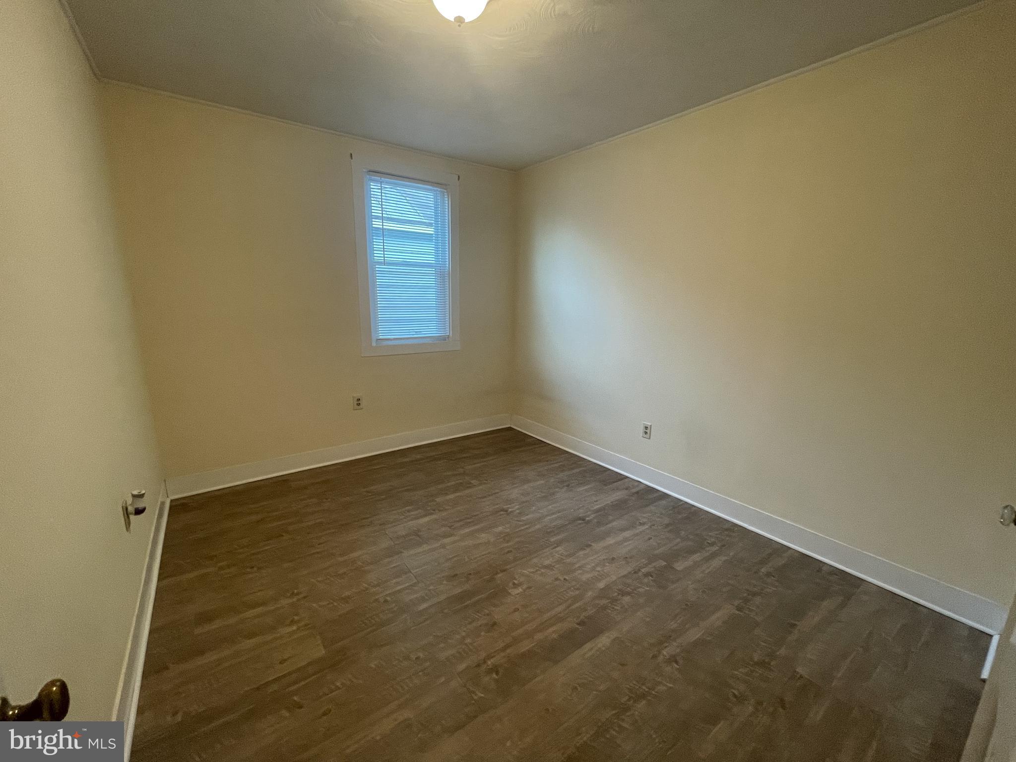 CHARLES TOWN - Residential Lease