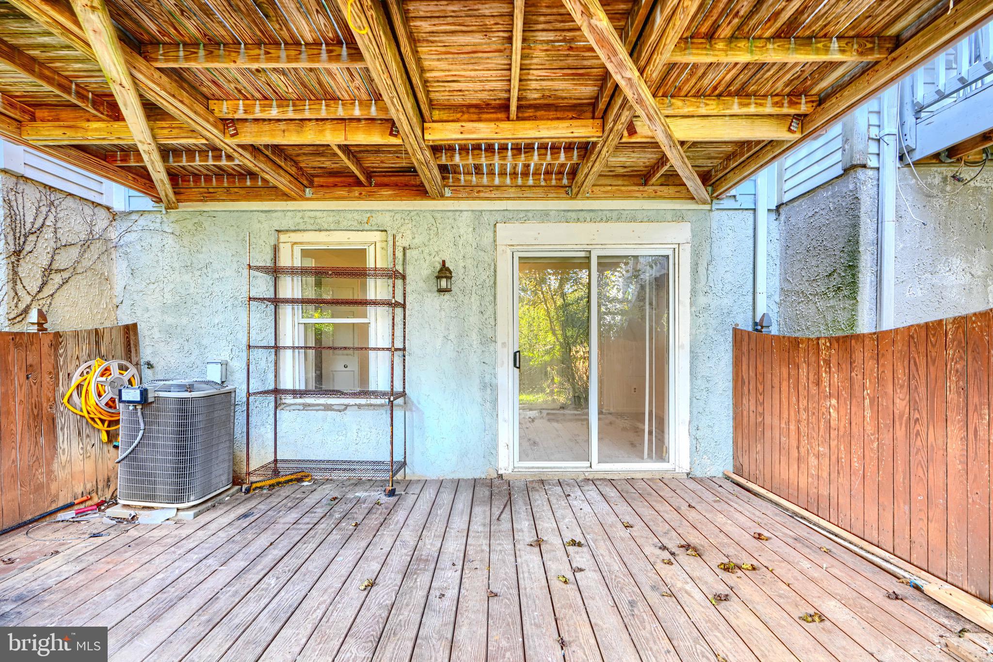 SATYR WOODS - Residential Lease