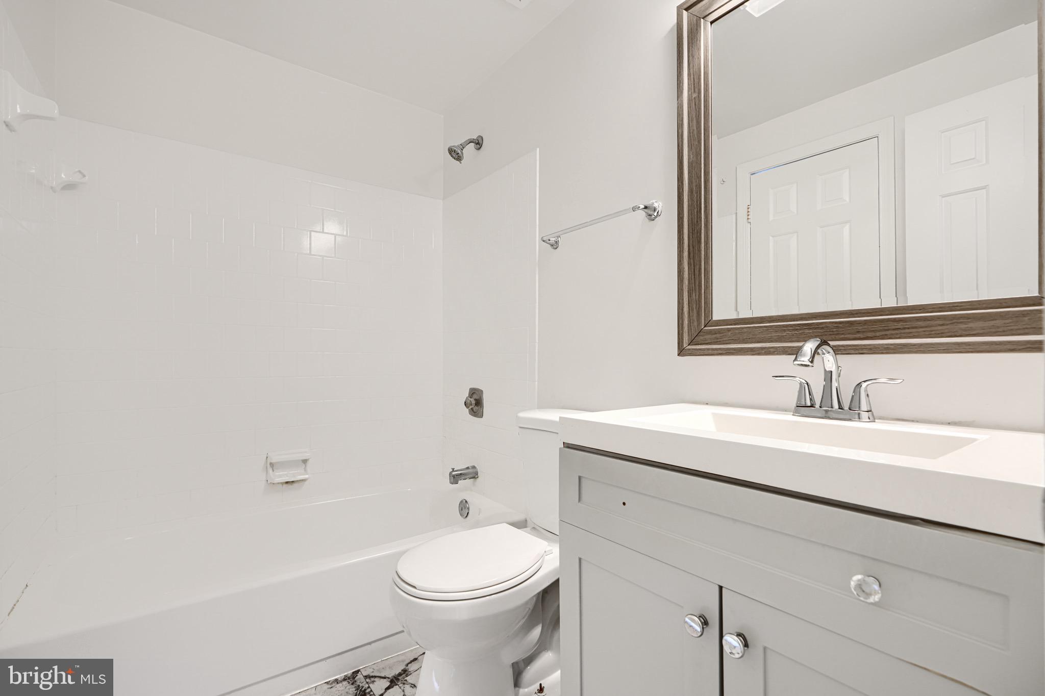 SATYR WOODS - Residential Lease