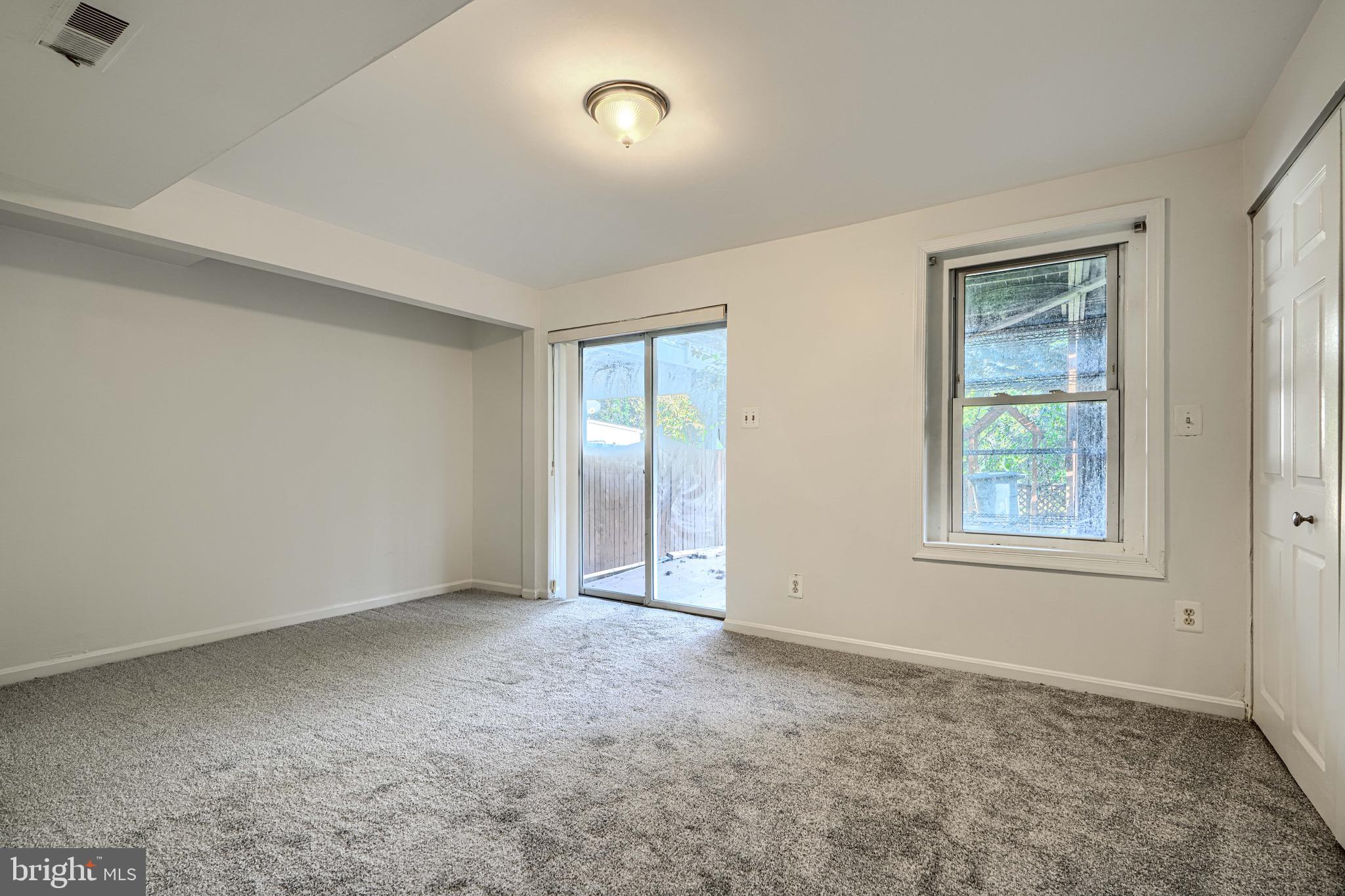 SATYR WOODS - Residential Lease