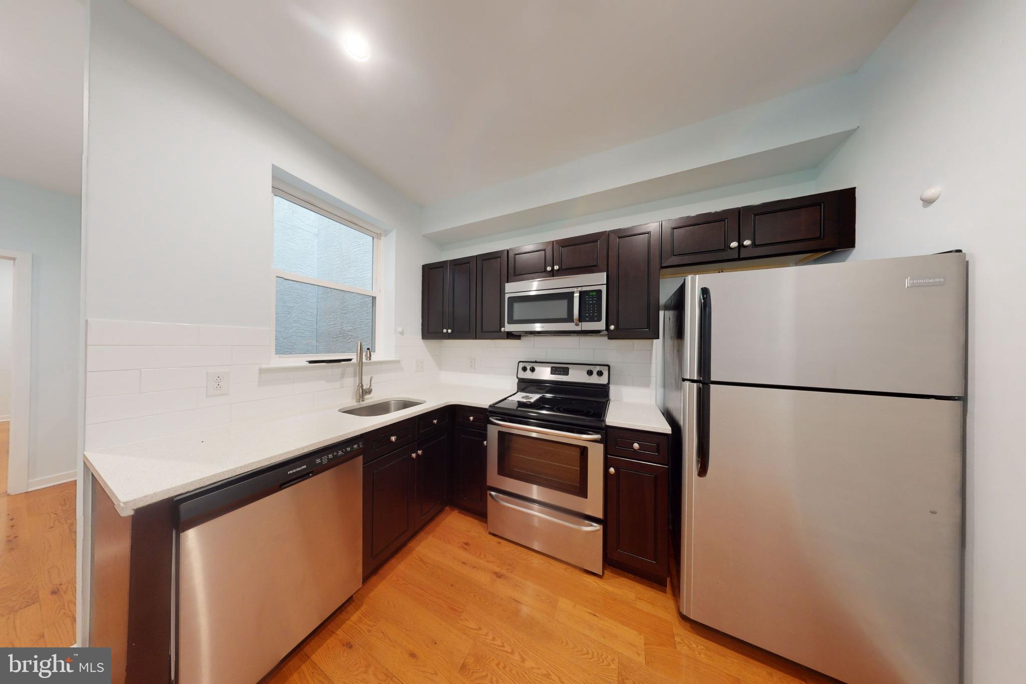 1517 W SEYBERT STREET 1