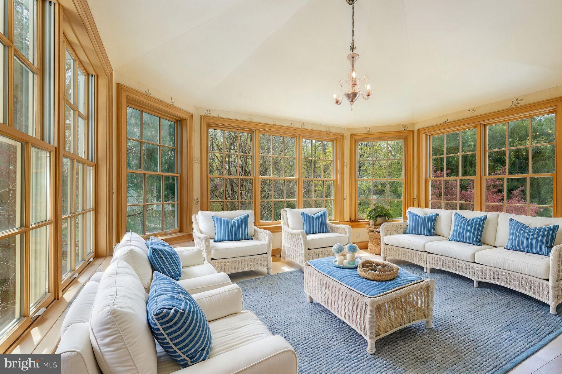 BRYN MAWR - Residential