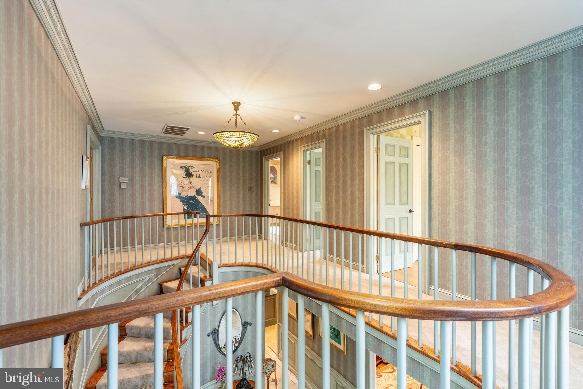 BRYN MAWR - Residential