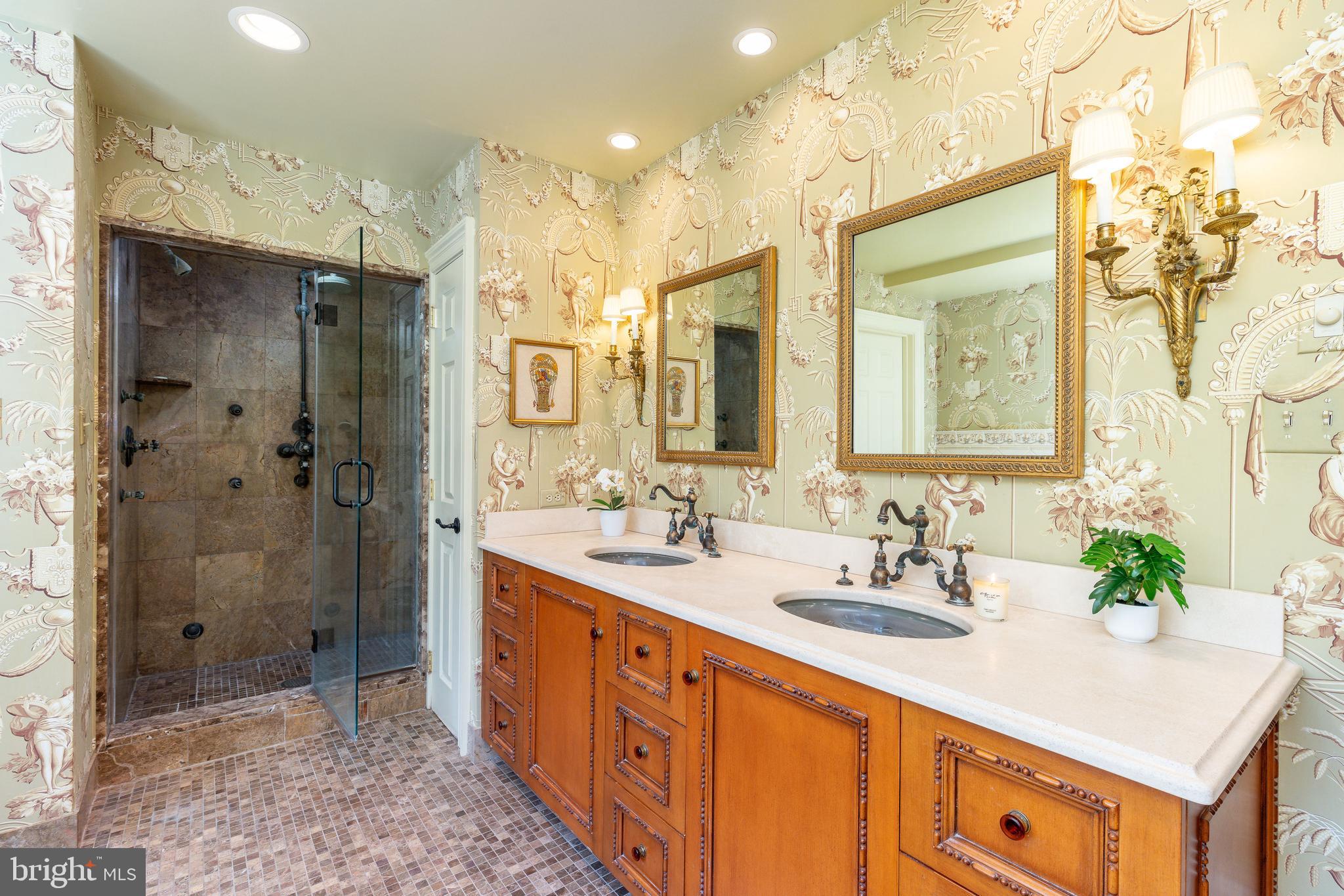 BRYN MAWR - Residential