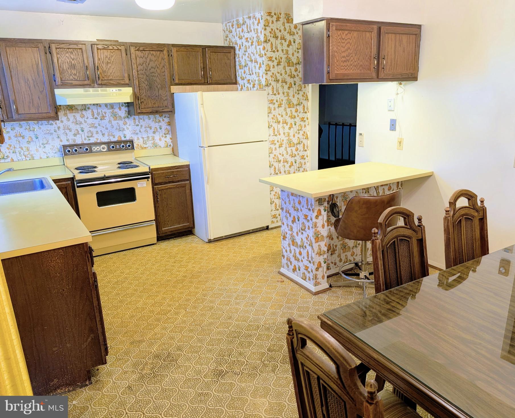 1540 CREEK BED DRIVE