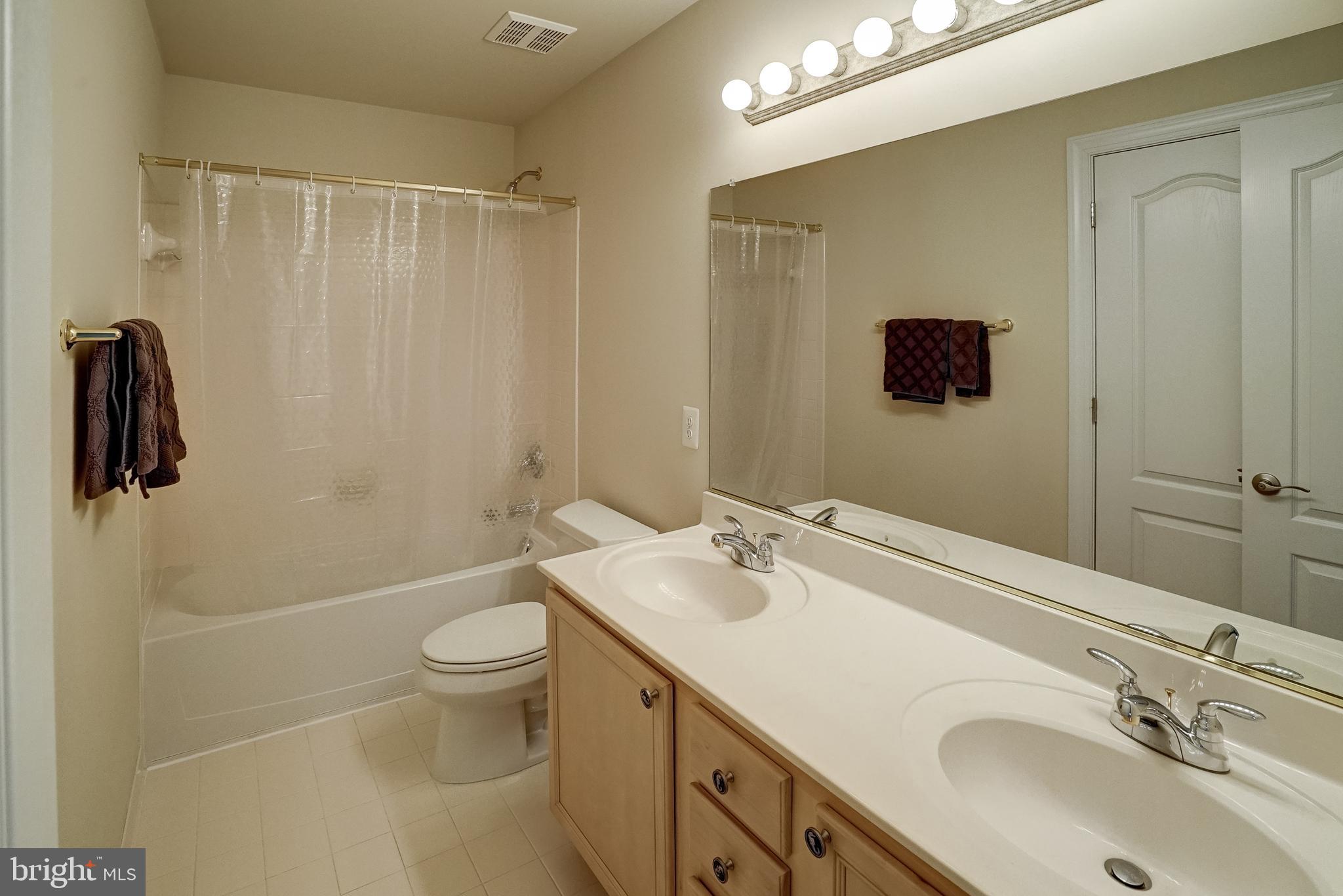 ANNA VISTA - Residential