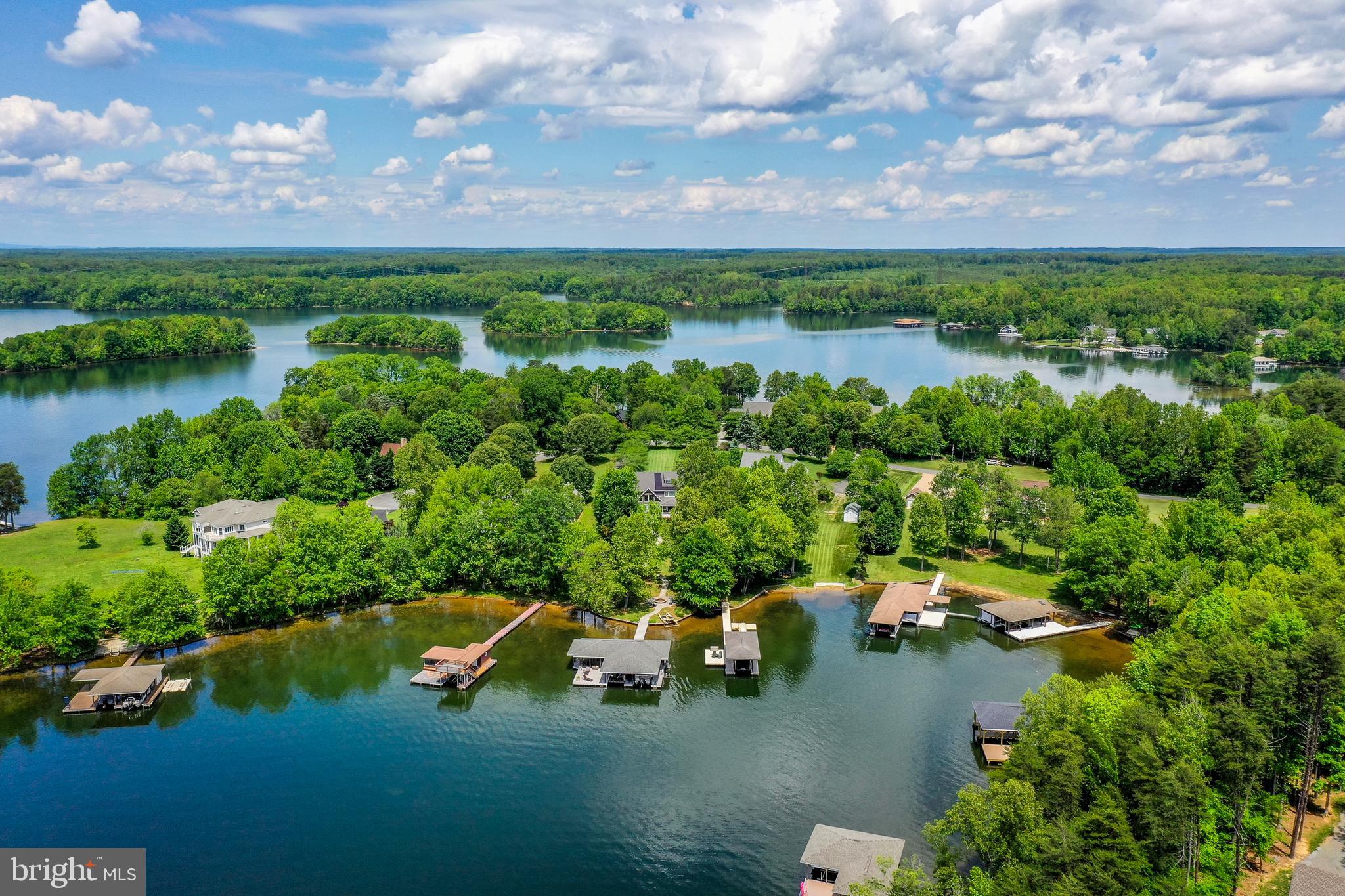 ANNA VISTA - Residential