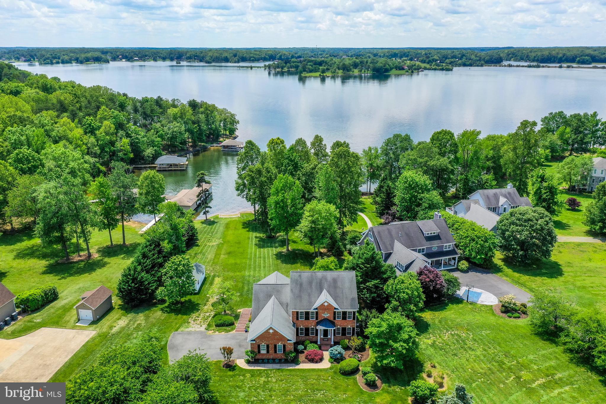 ANNA VISTA - Residential