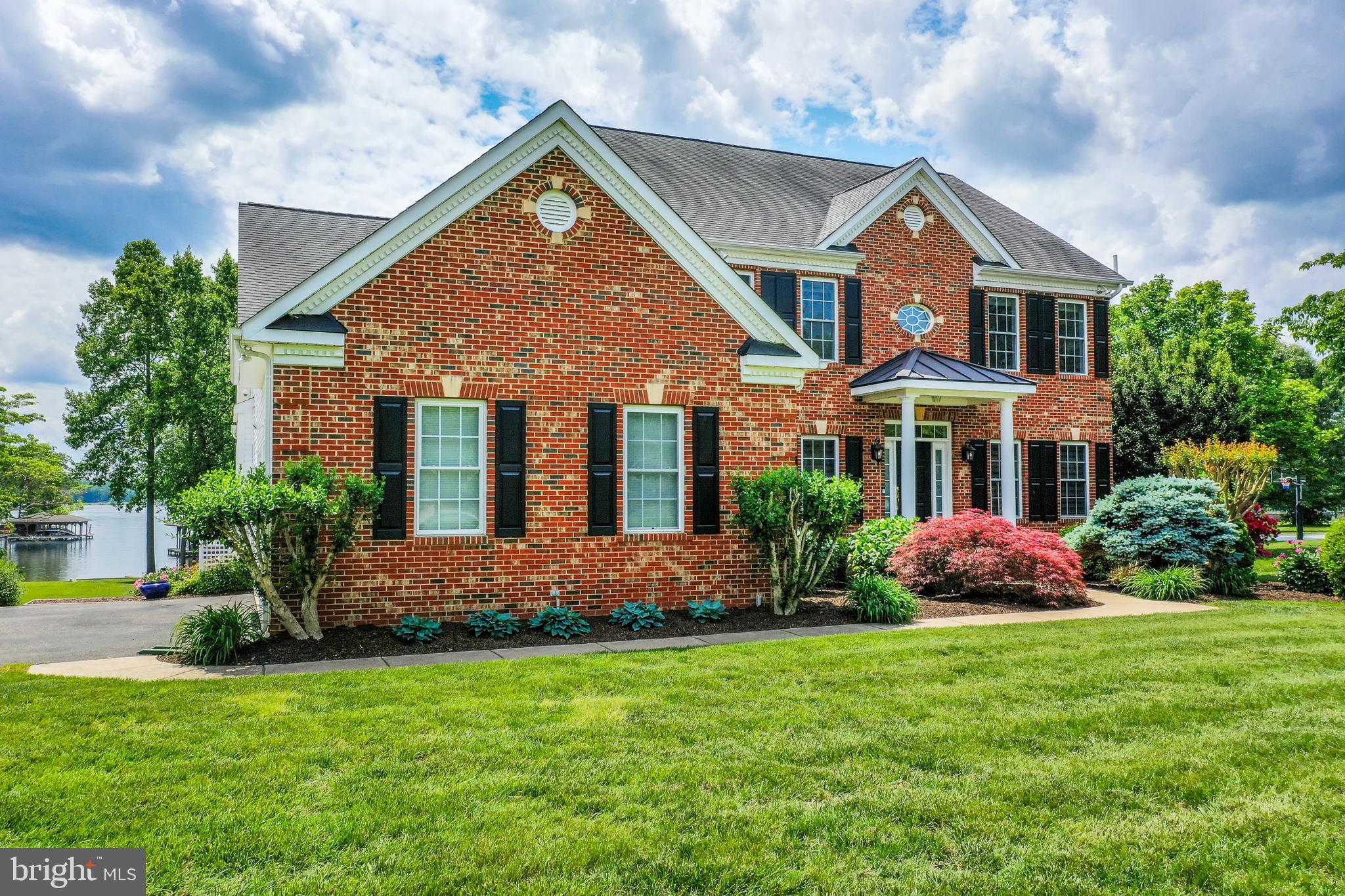 ANNA VISTA - Residential