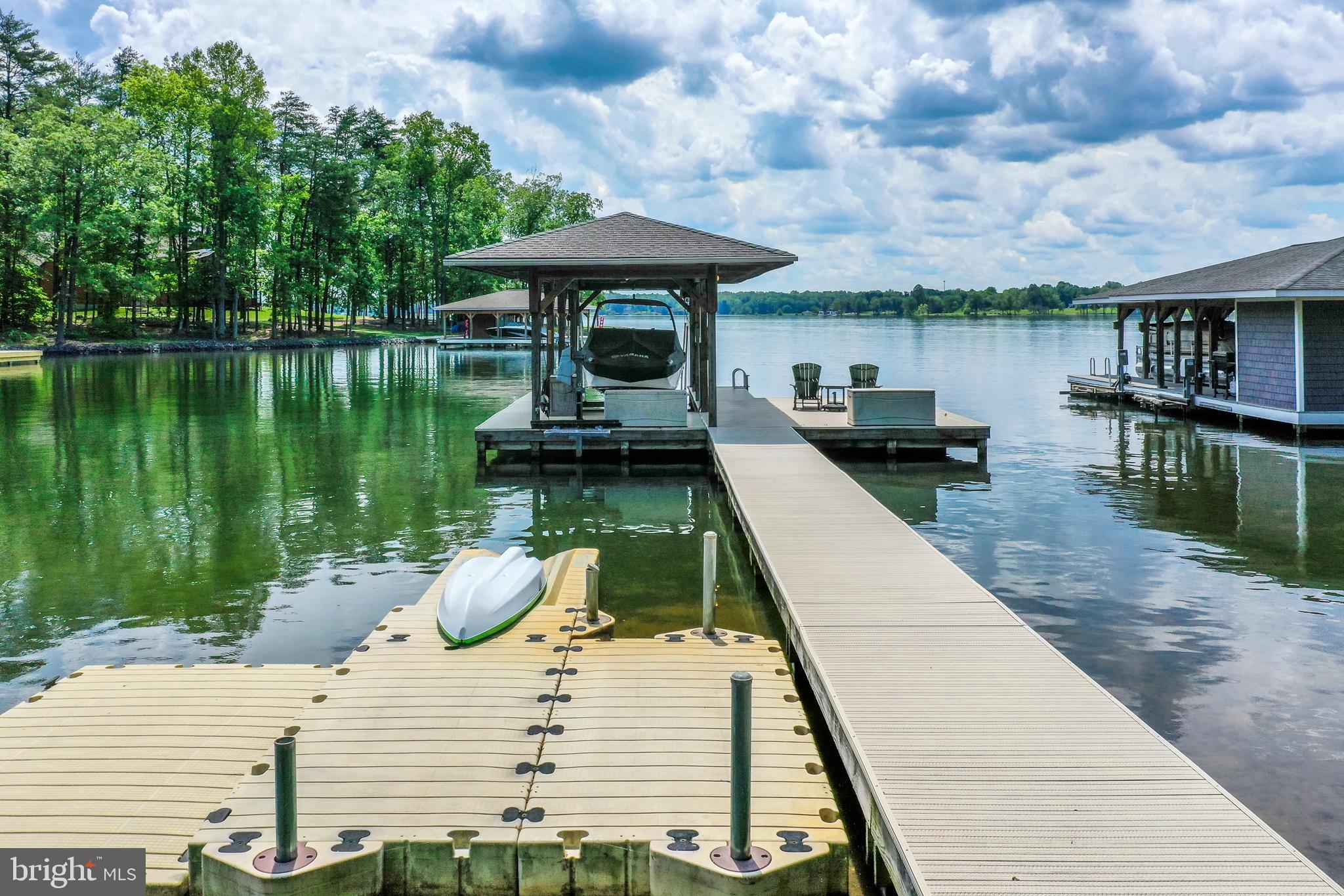 ANNA VISTA - Residential