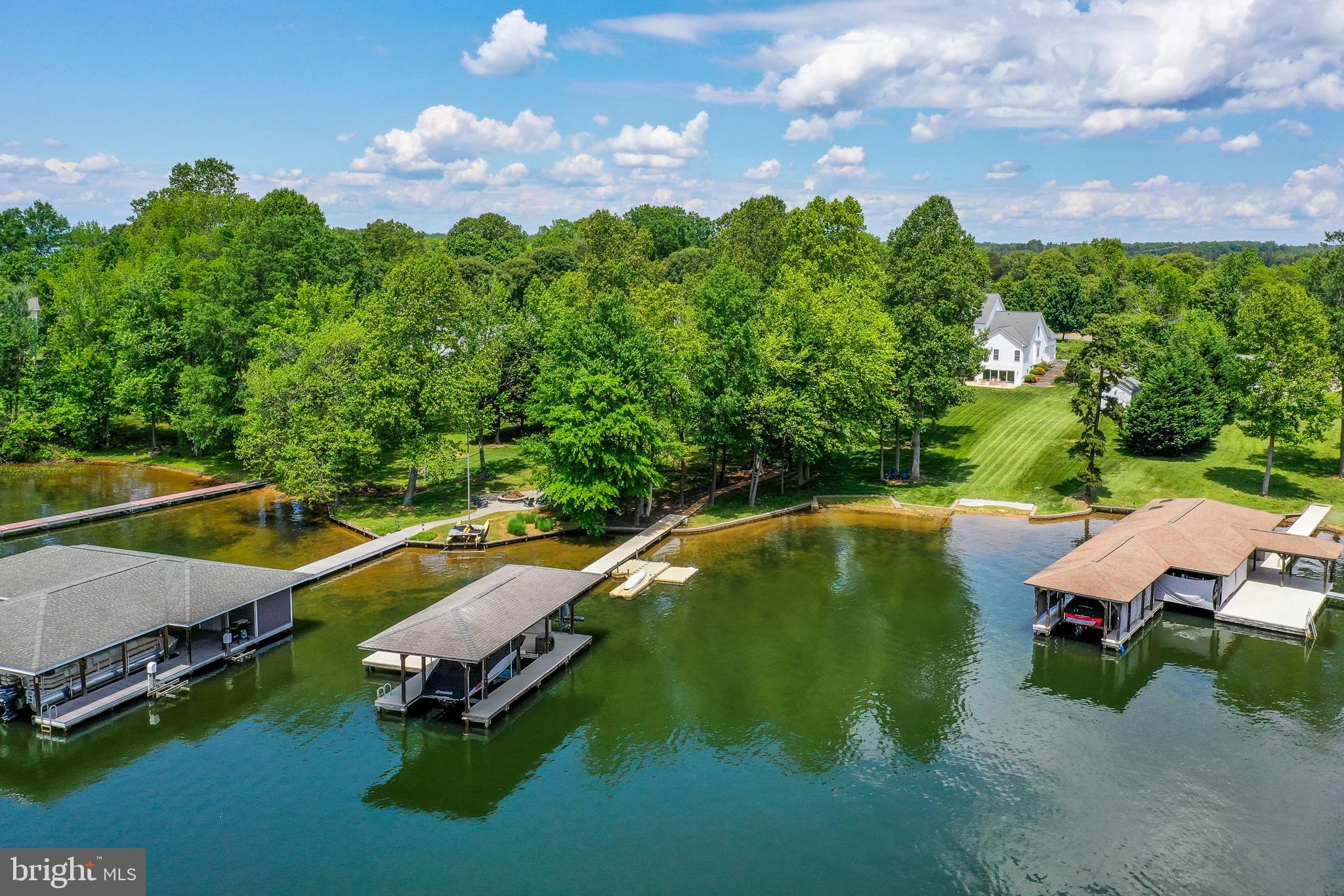 ANNA VISTA - Residential