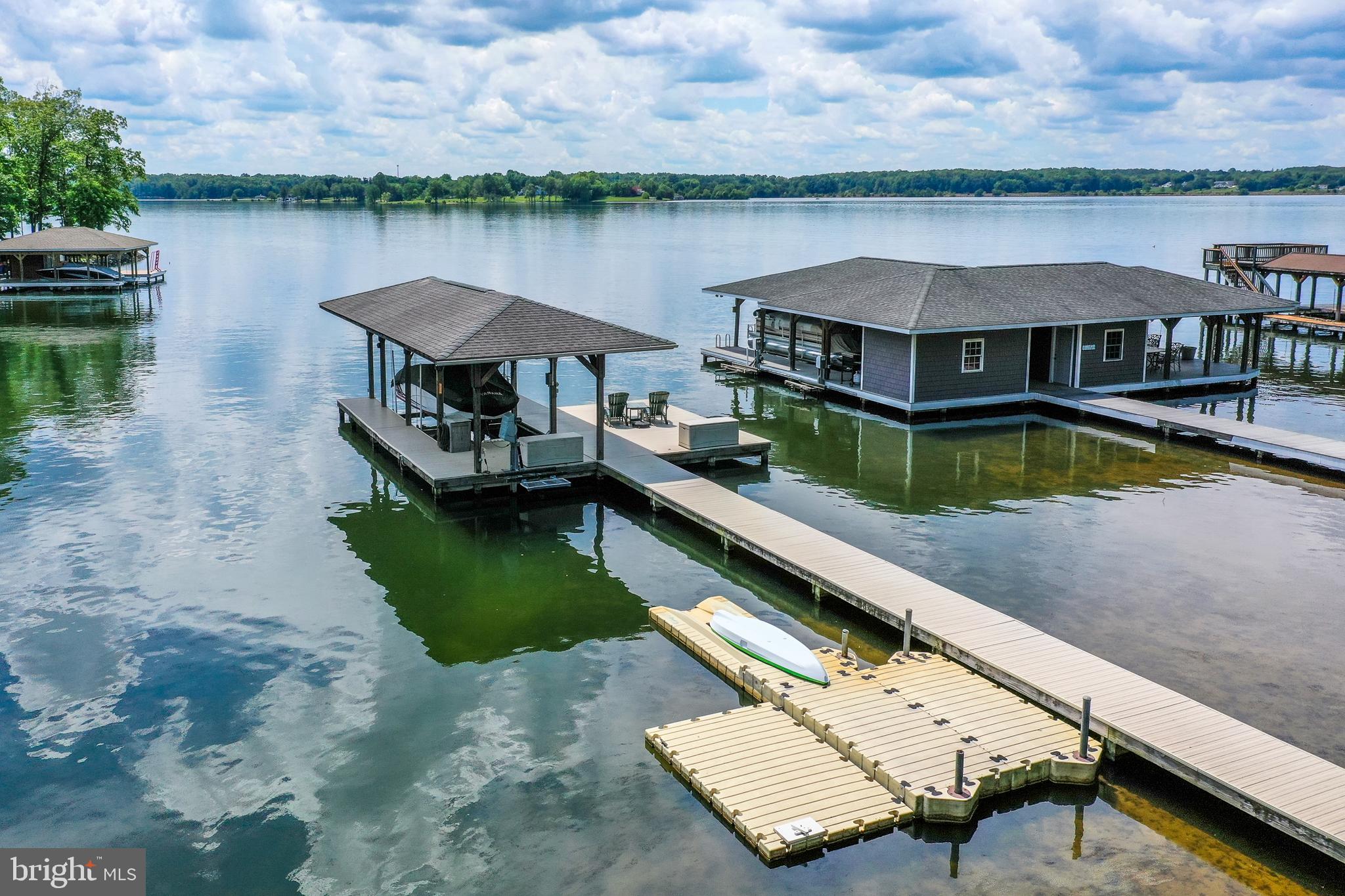 ANNA VISTA - Residential