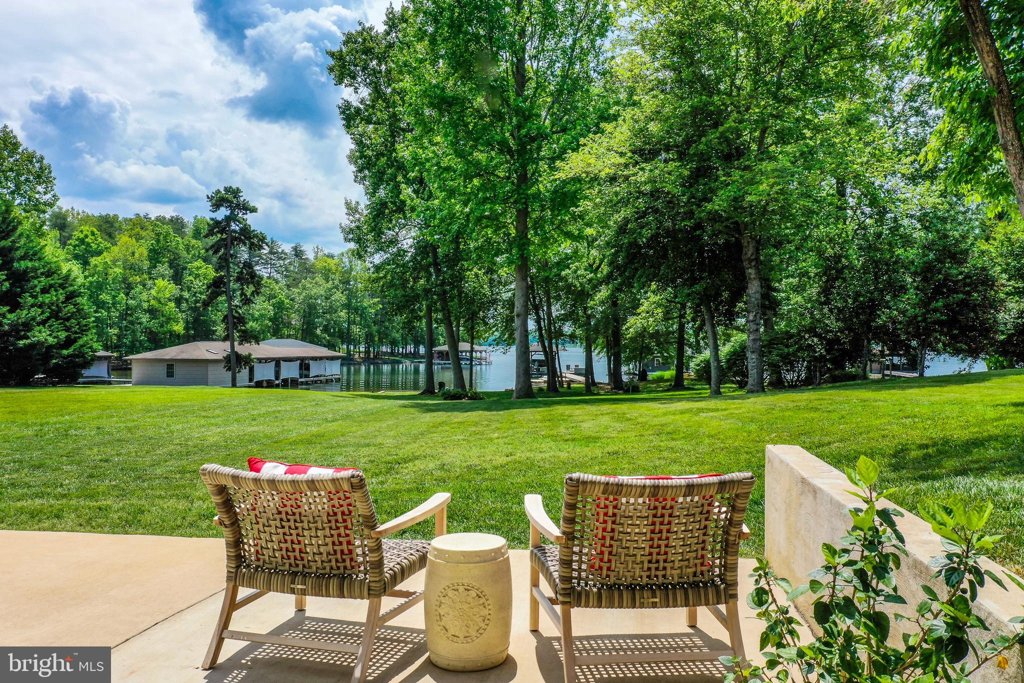 ANNA VISTA - Residential