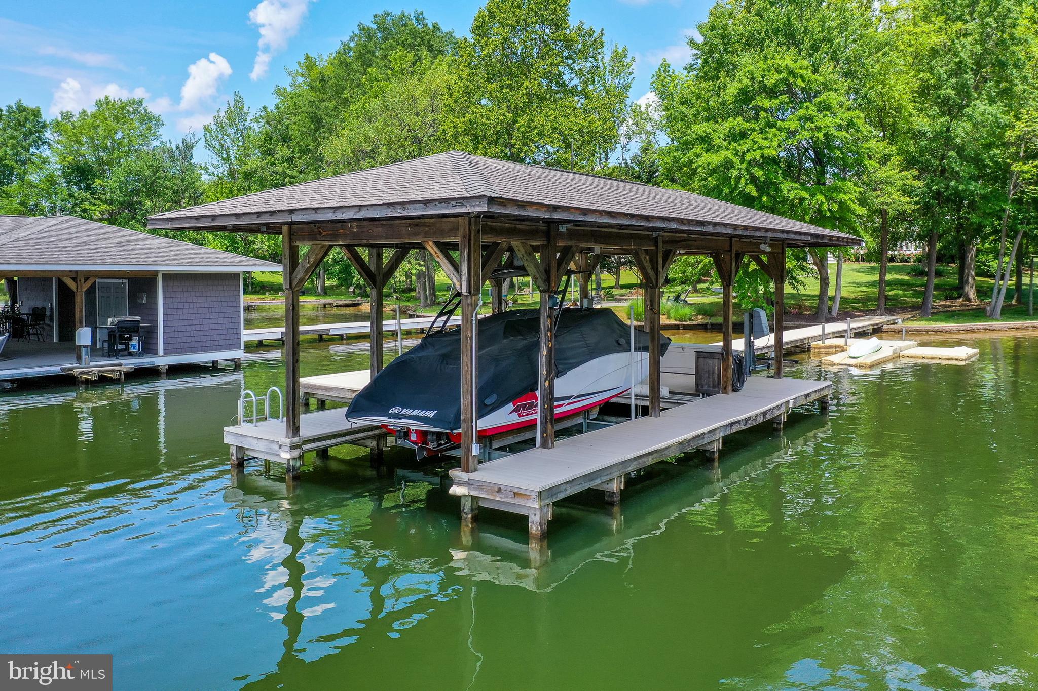 ANNA VISTA - Residential