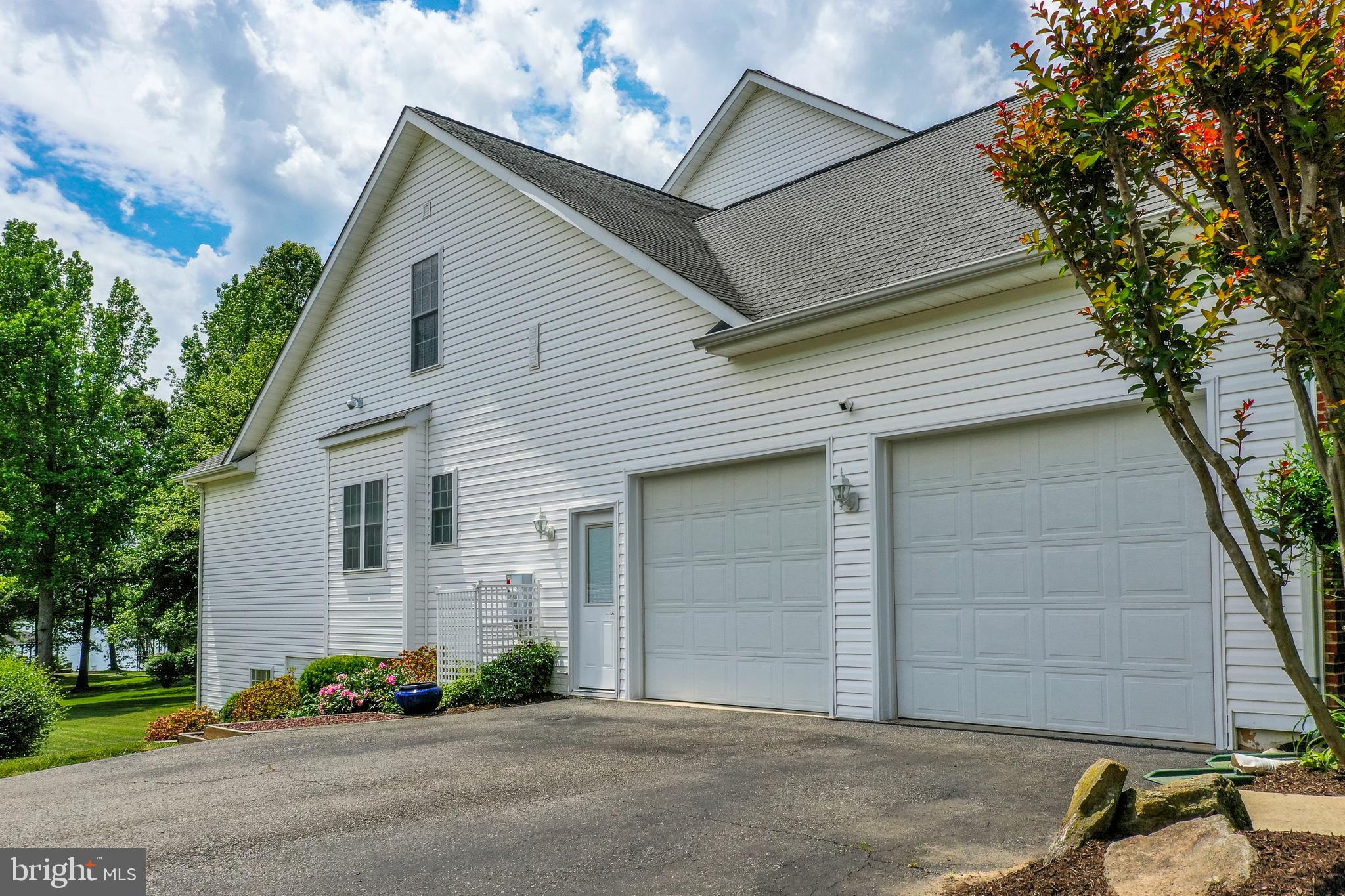 ANNA VISTA - Residential